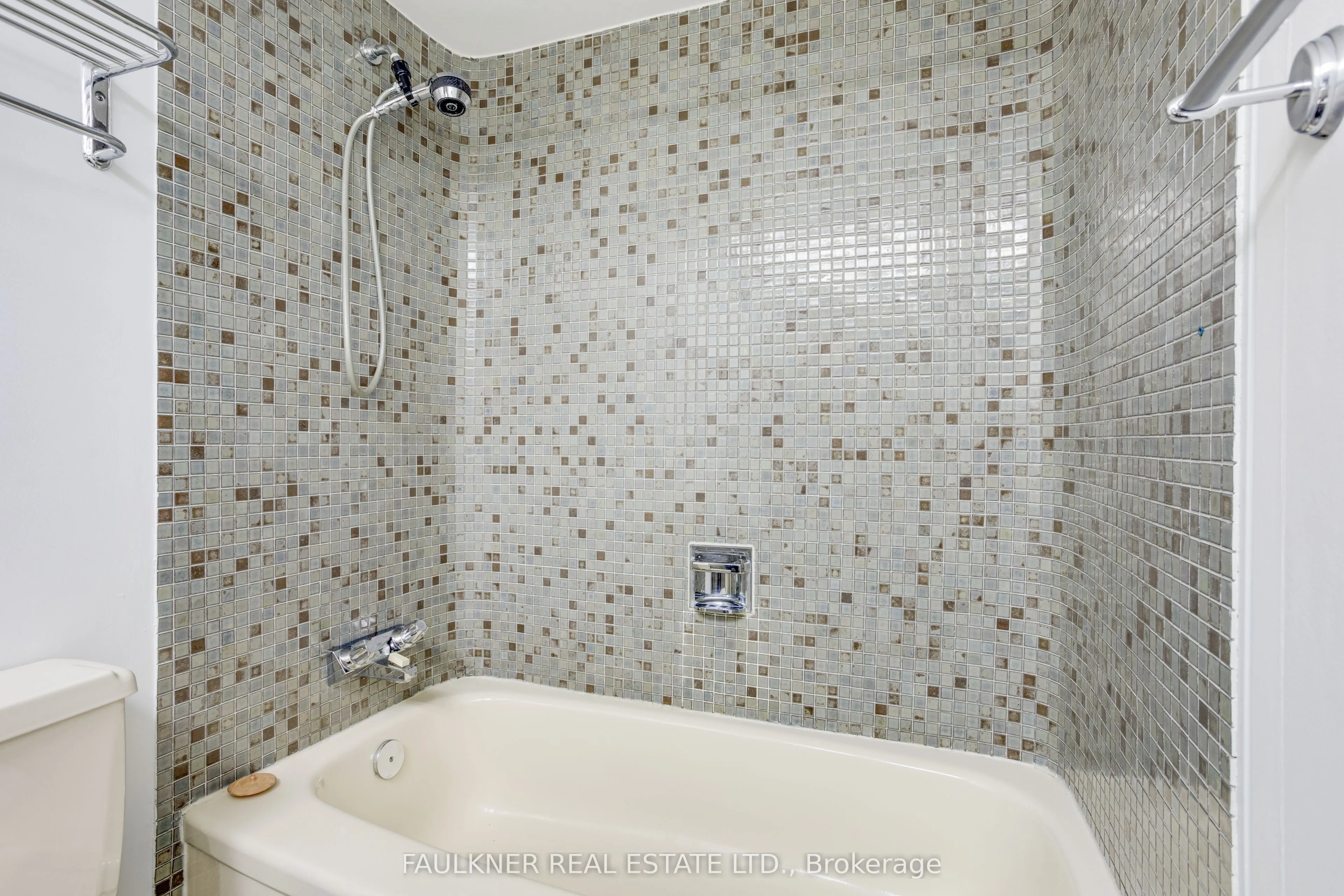 151 Bay Street #109