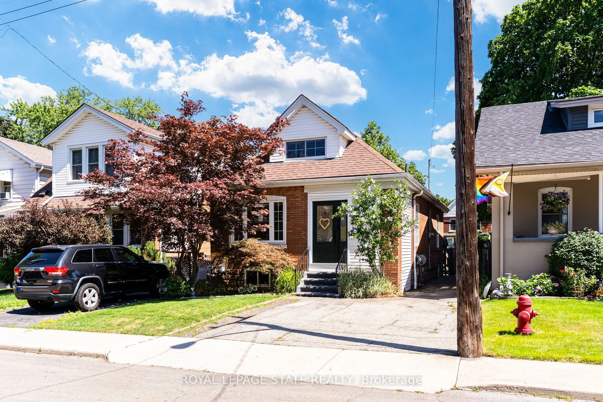 175 Rosslyn Avenue S