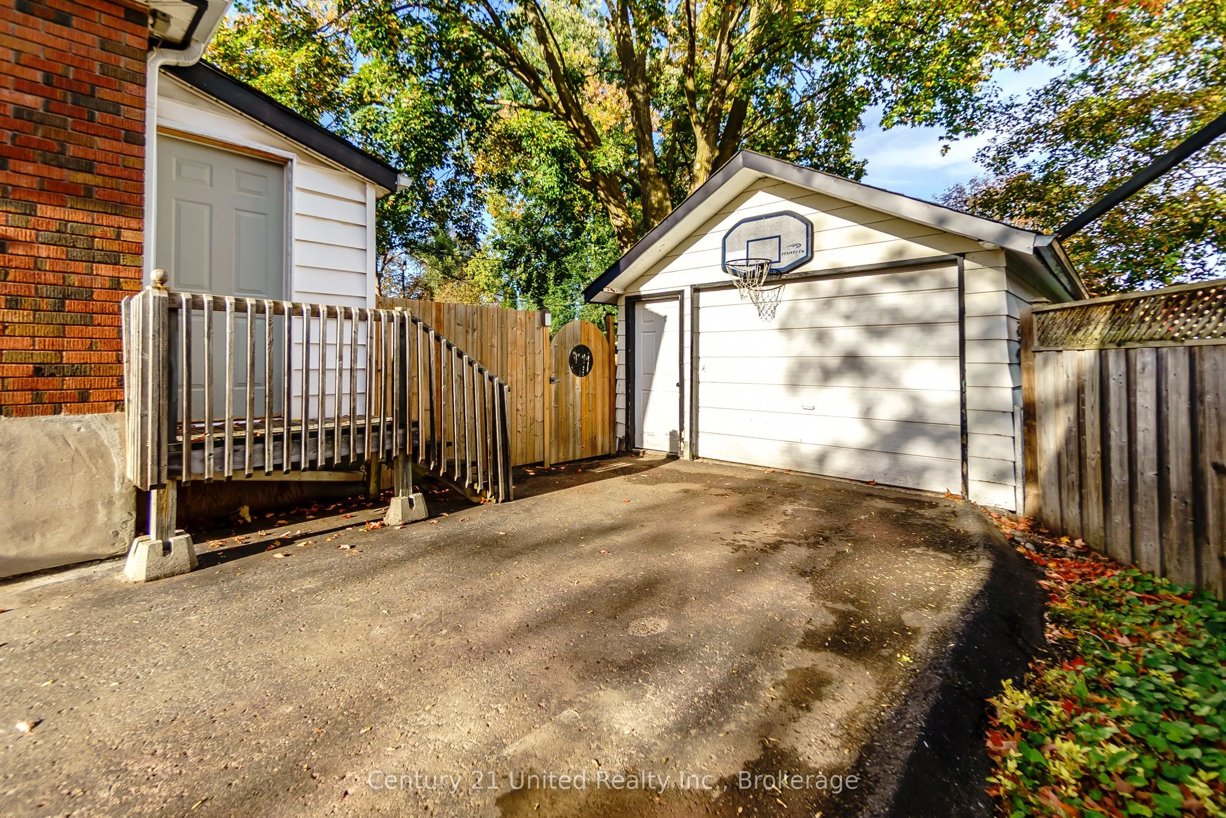 750 Curtis Road