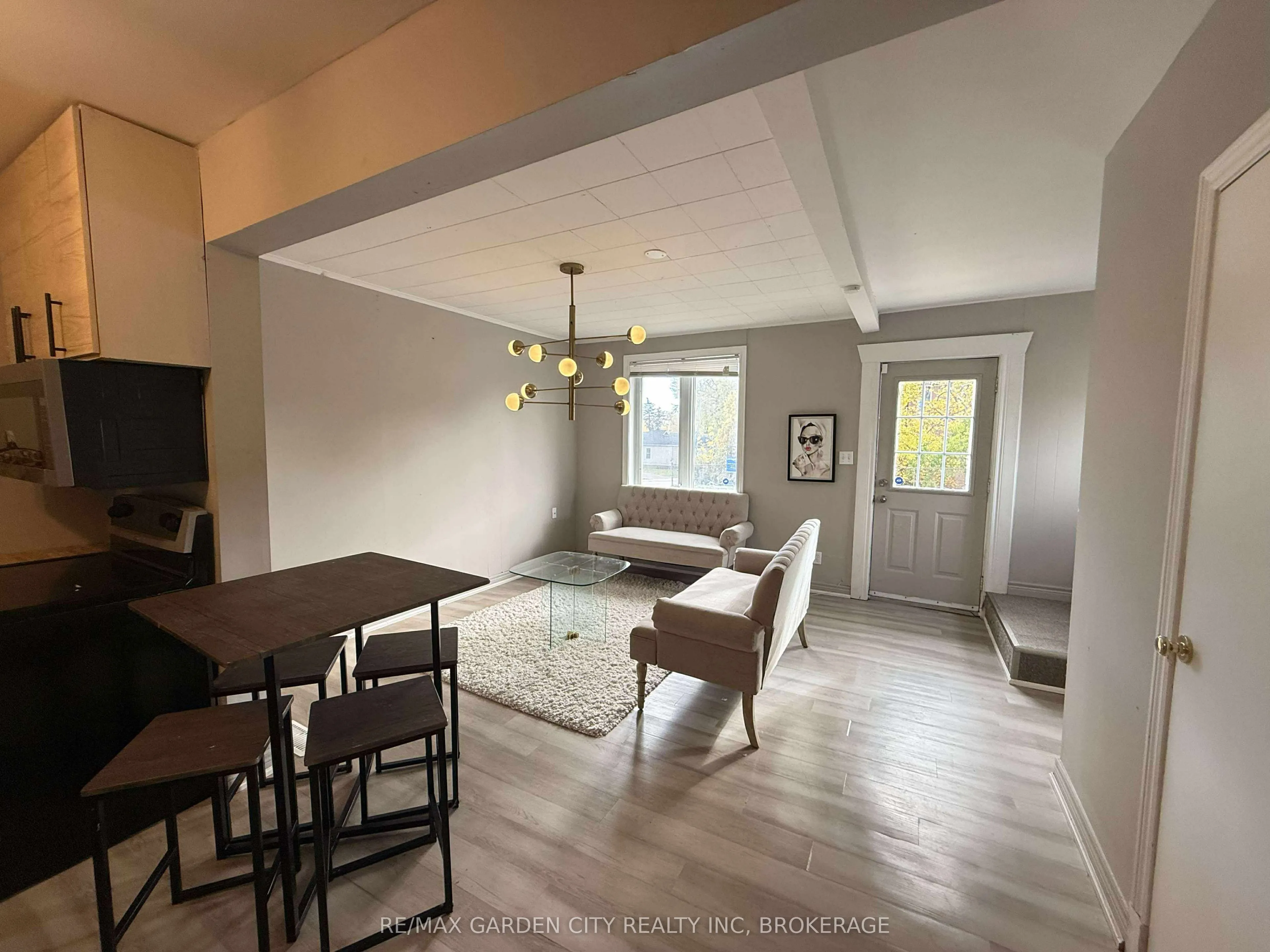 130 St. Paul Crescent