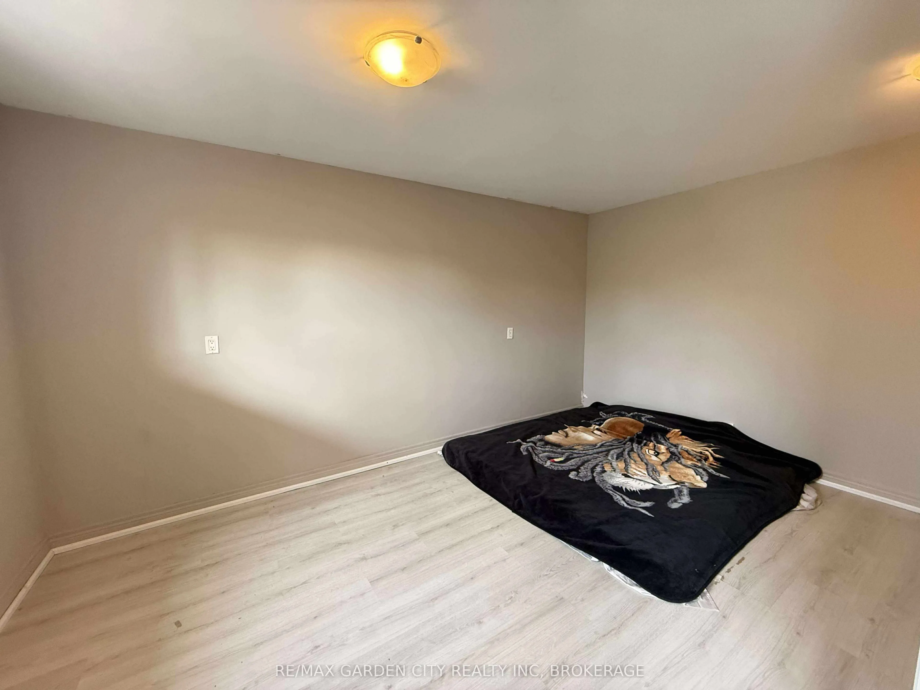 130 St. Paul Crescent