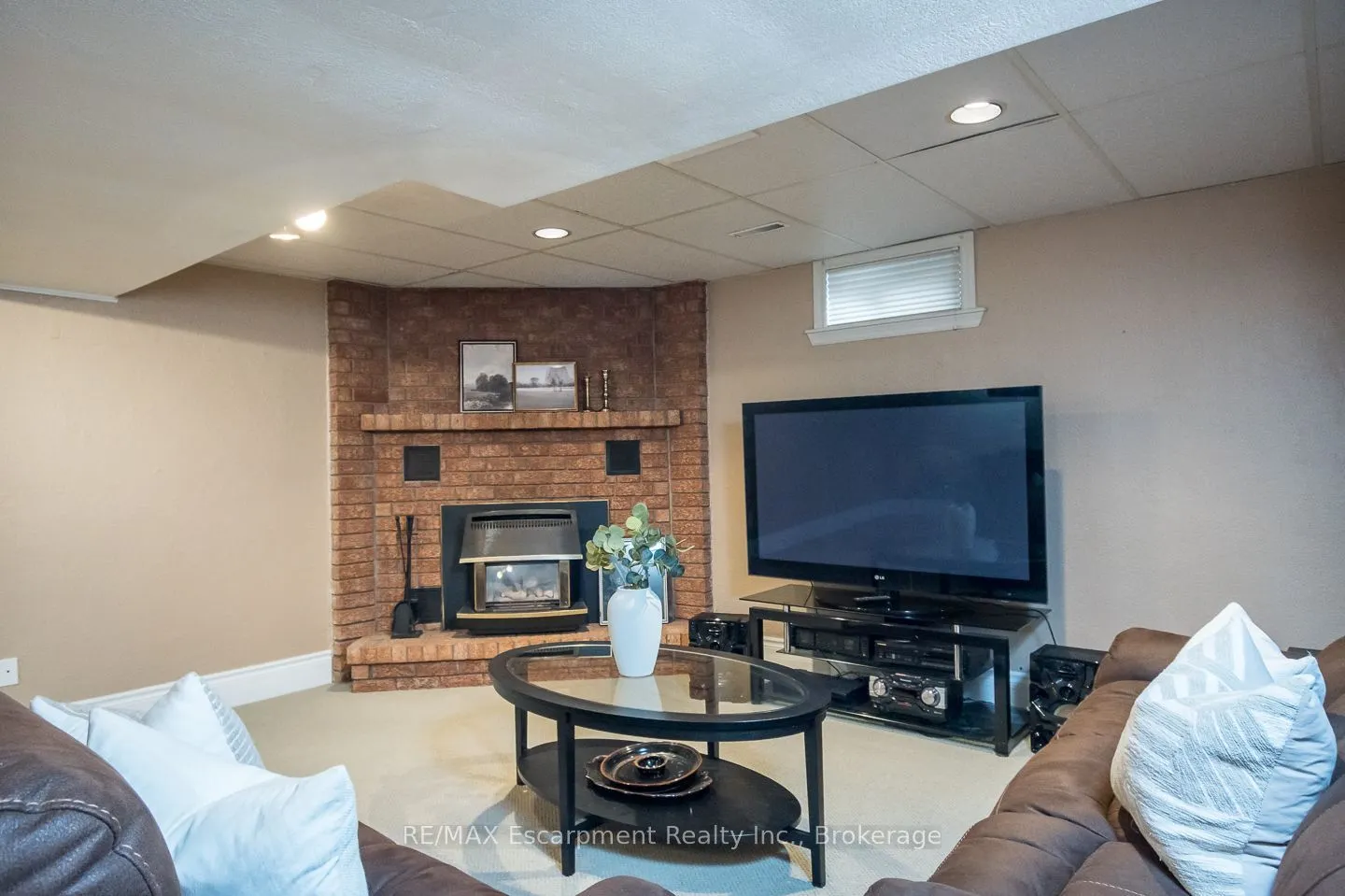 45 Niska Drive