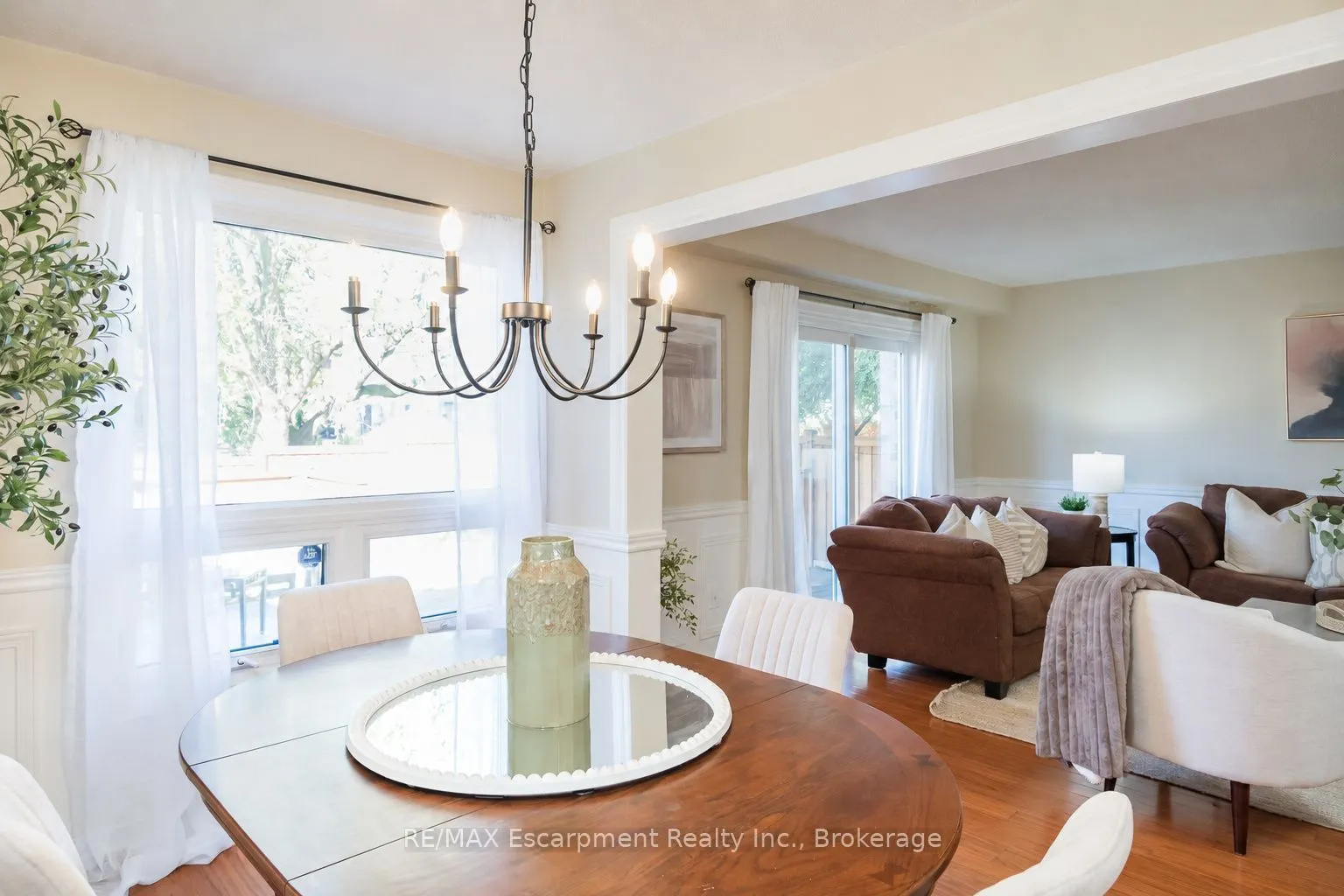 45 Niska Drive