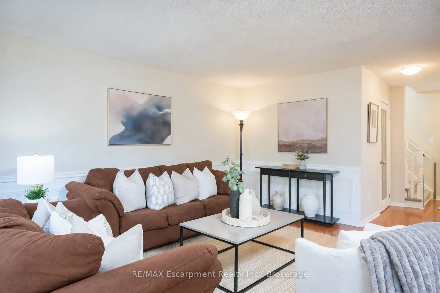 45 Niska Drive