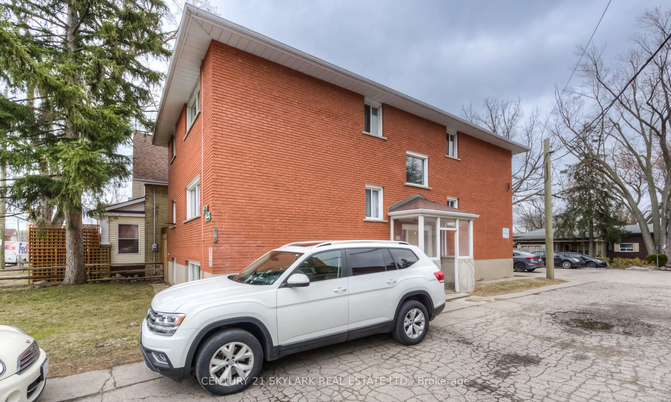 75 Highland Road E #2