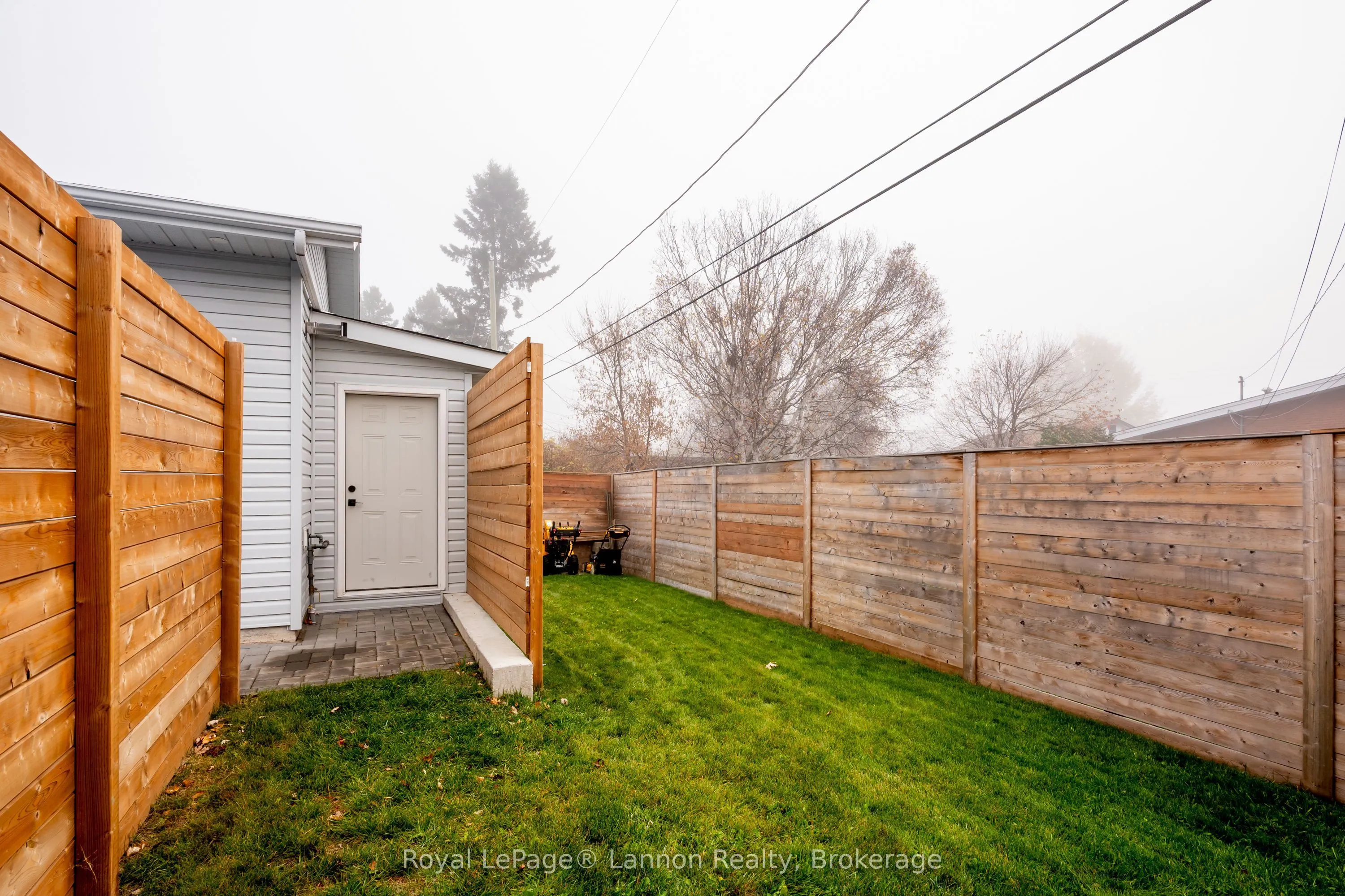 524 Wiltshire Crescent