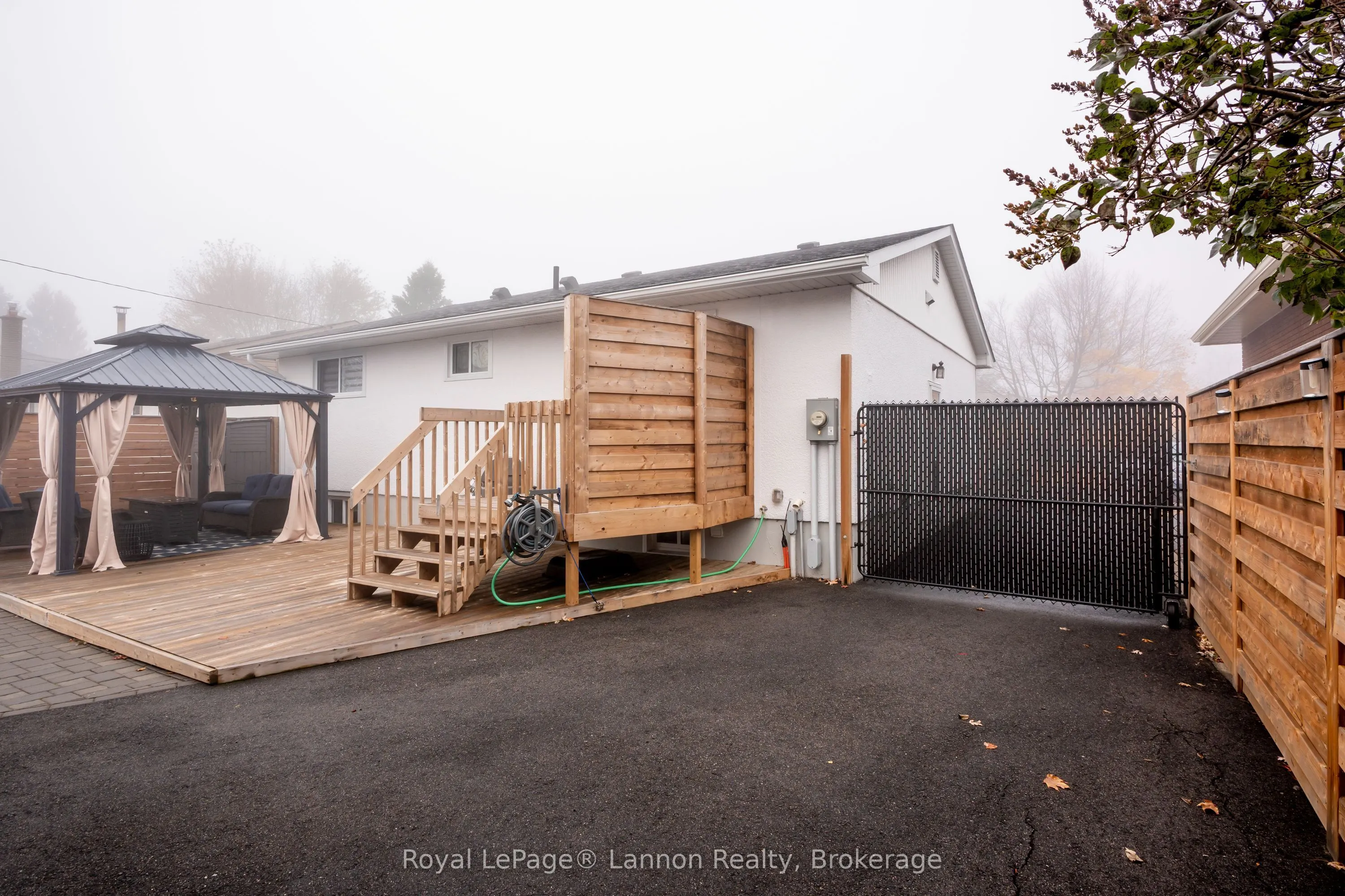 524 Wiltshire Crescent