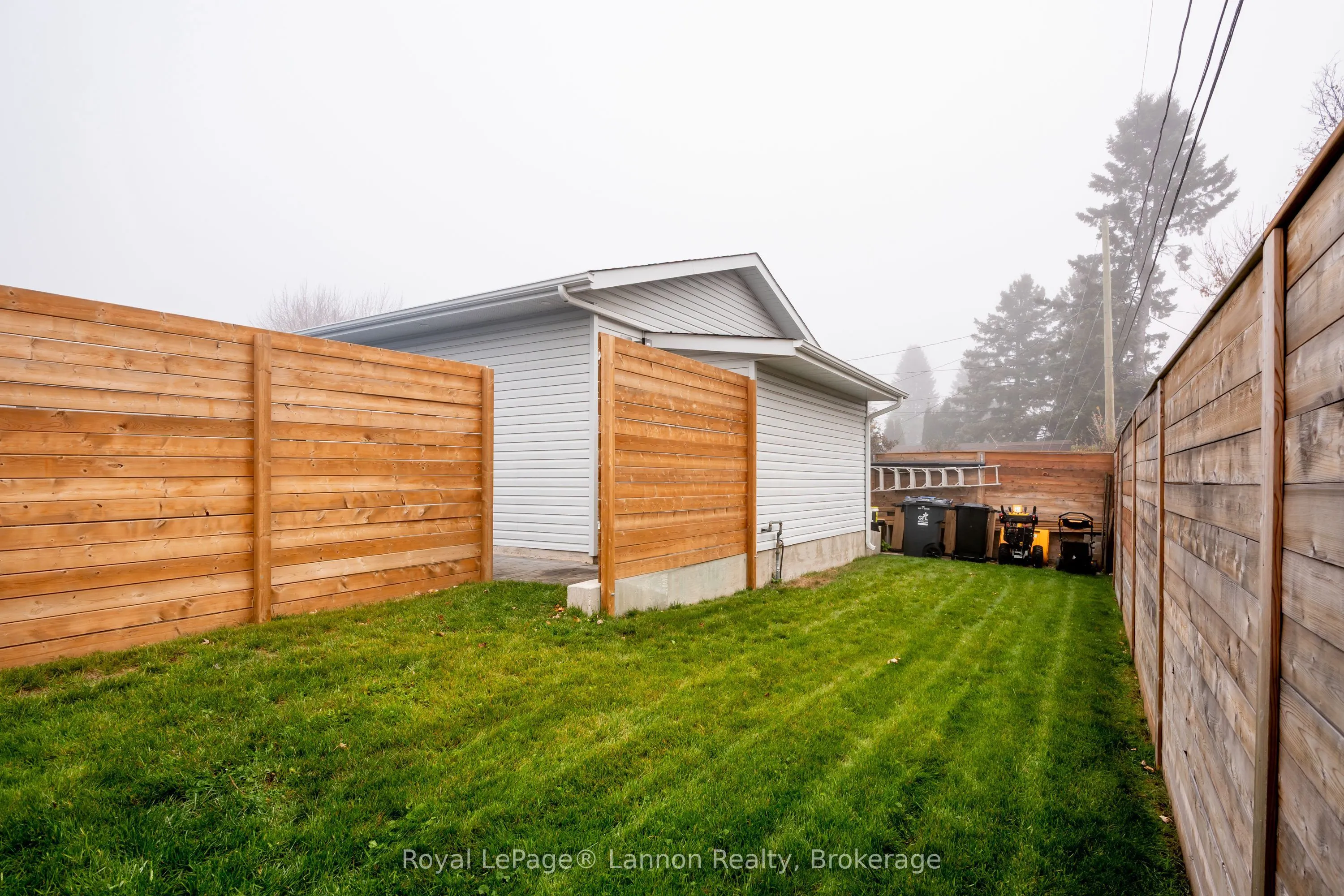 524 Wiltshire Crescent