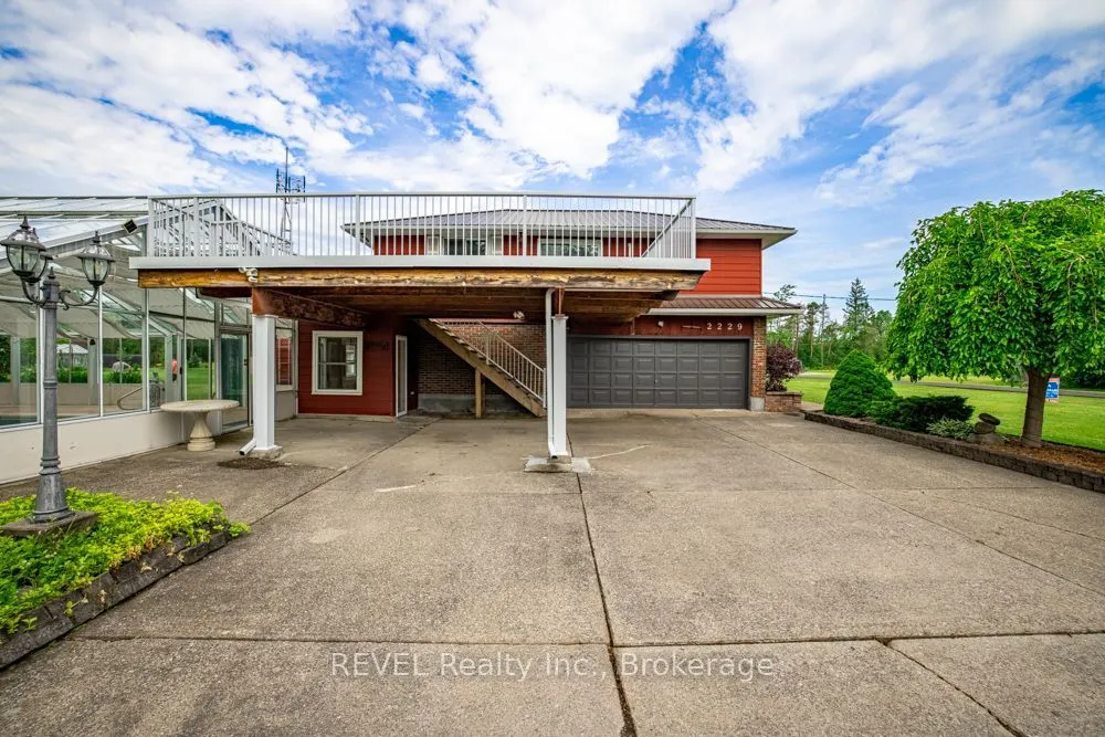 2229 Houck Crescent