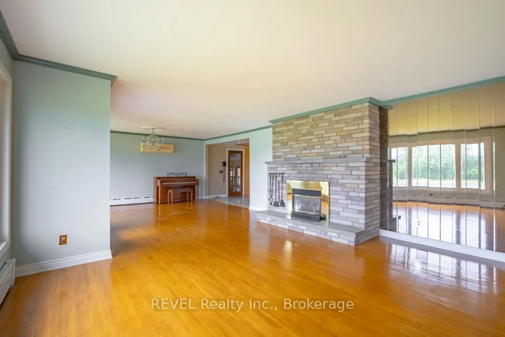 2229 Houck Crescent