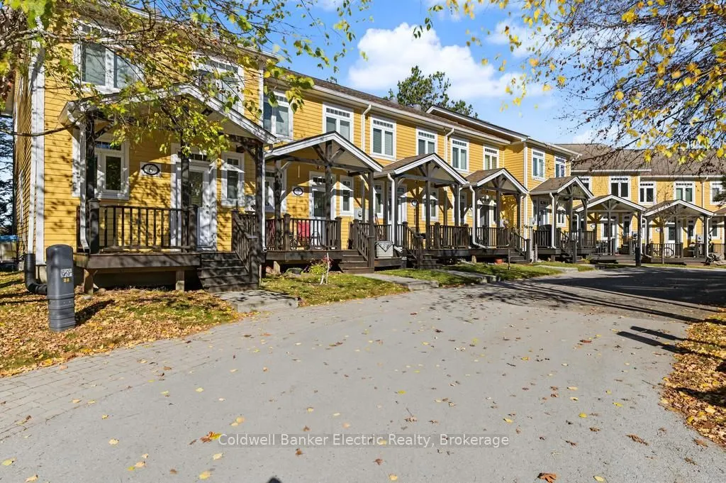 1579 Anstruther Lake Road #7