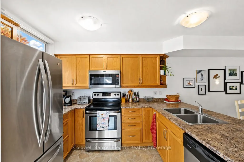 1579 Anstruther Lake Road #7