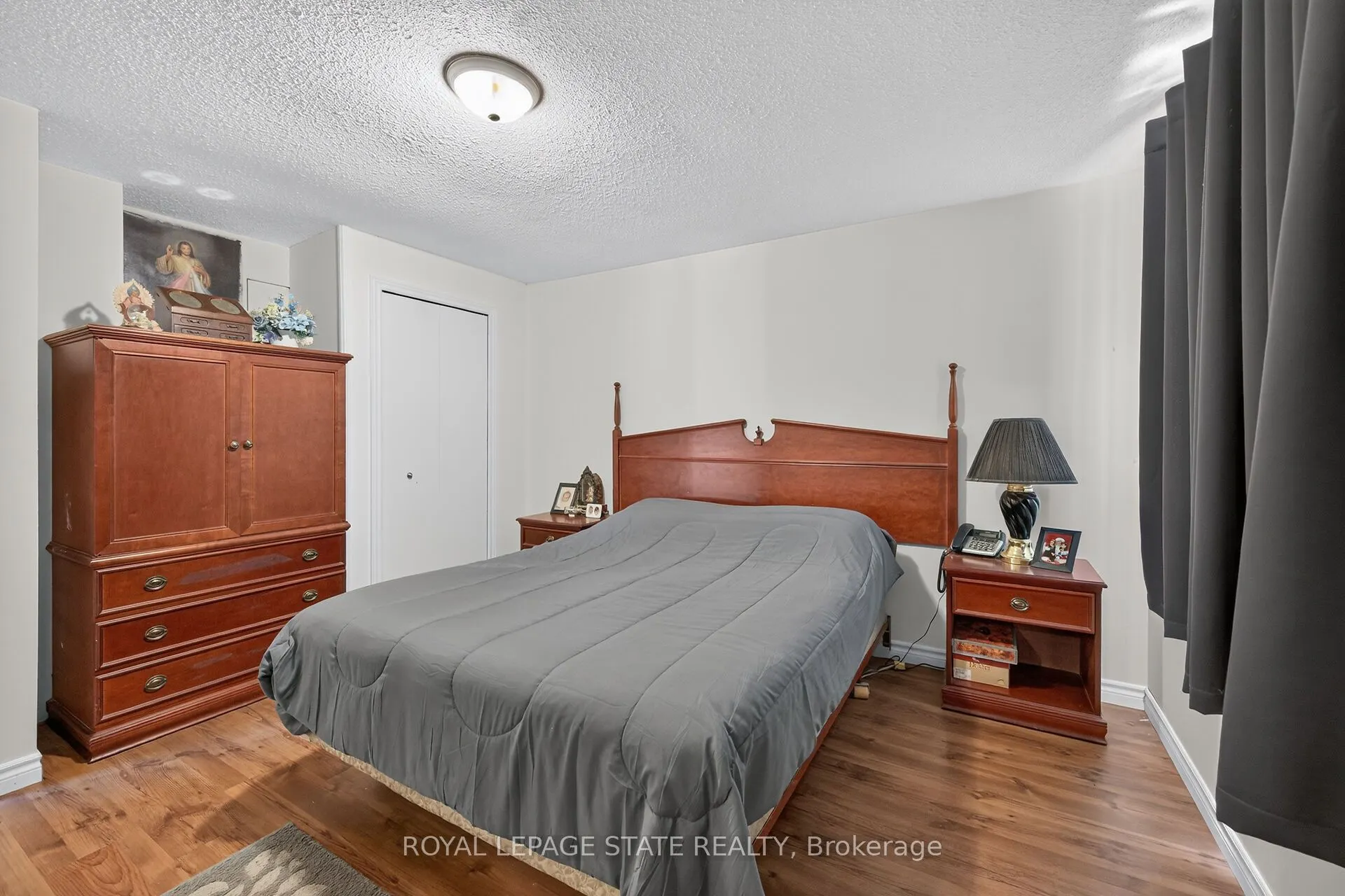 411 Queen Victoria Drive