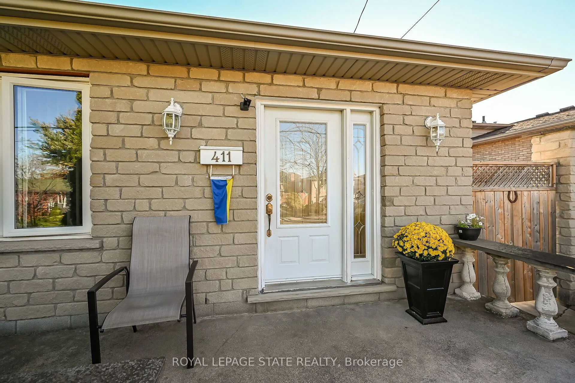 411 Queen Victoria Drive