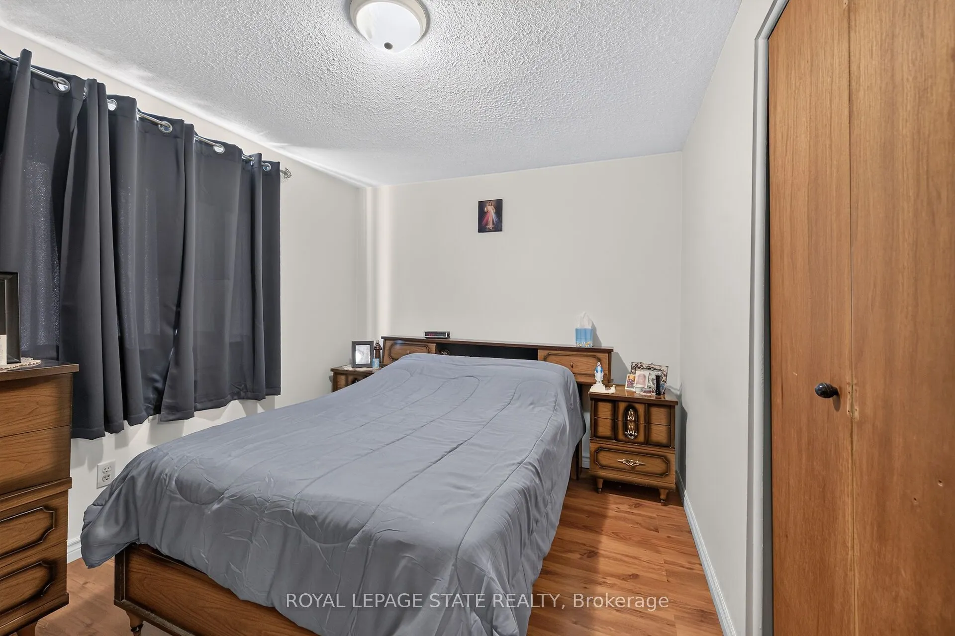 411 Queen Victoria Drive