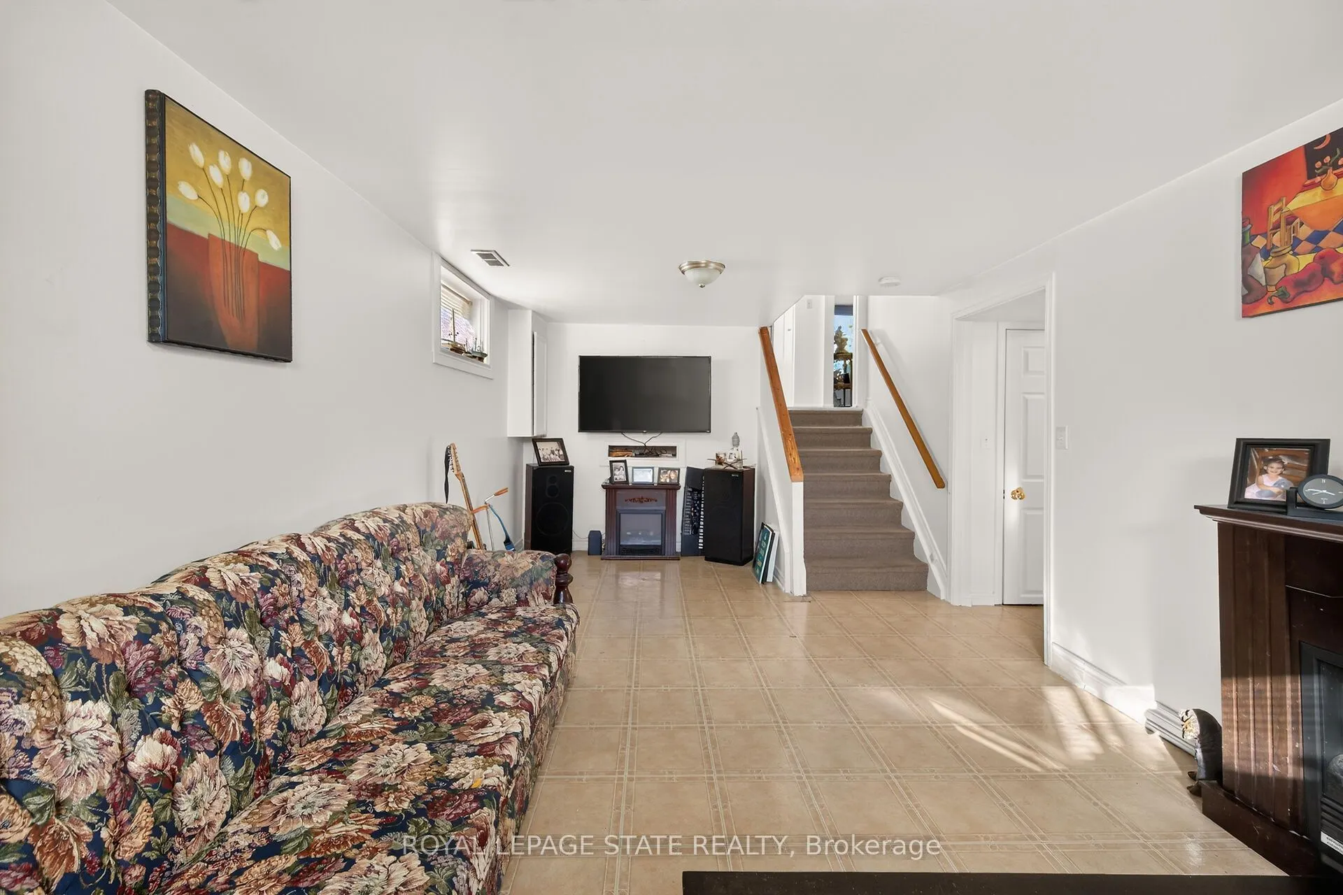 411 Queen Victoria Drive