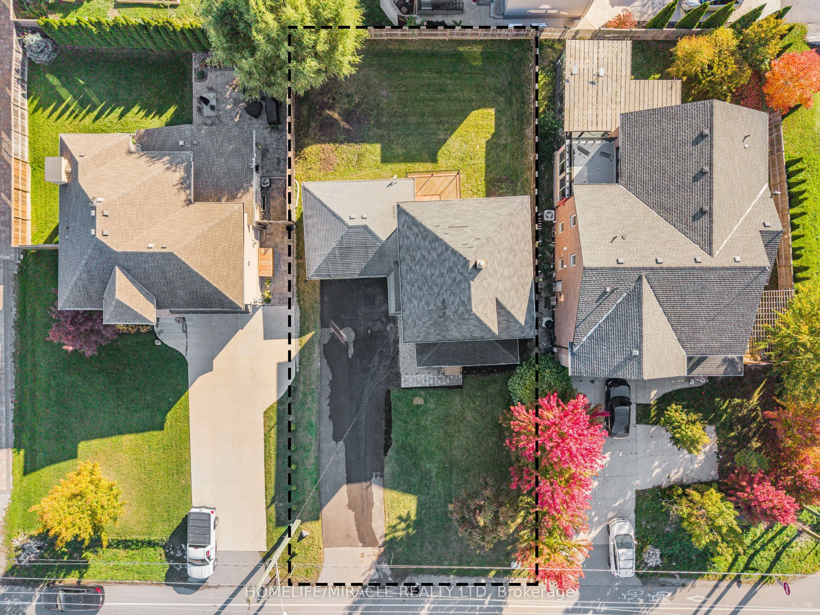 323 Queenston Road