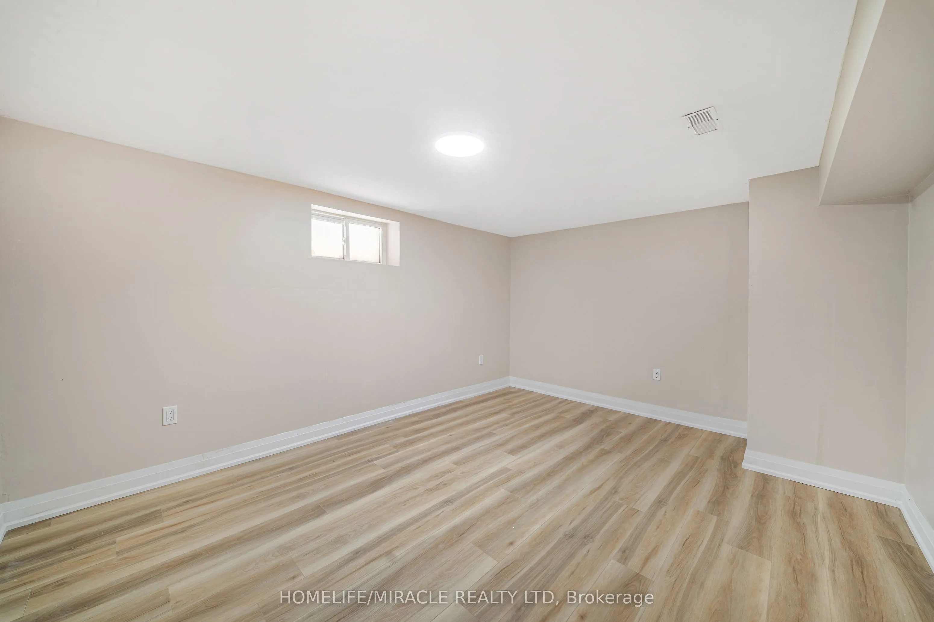 323 Queenston Road