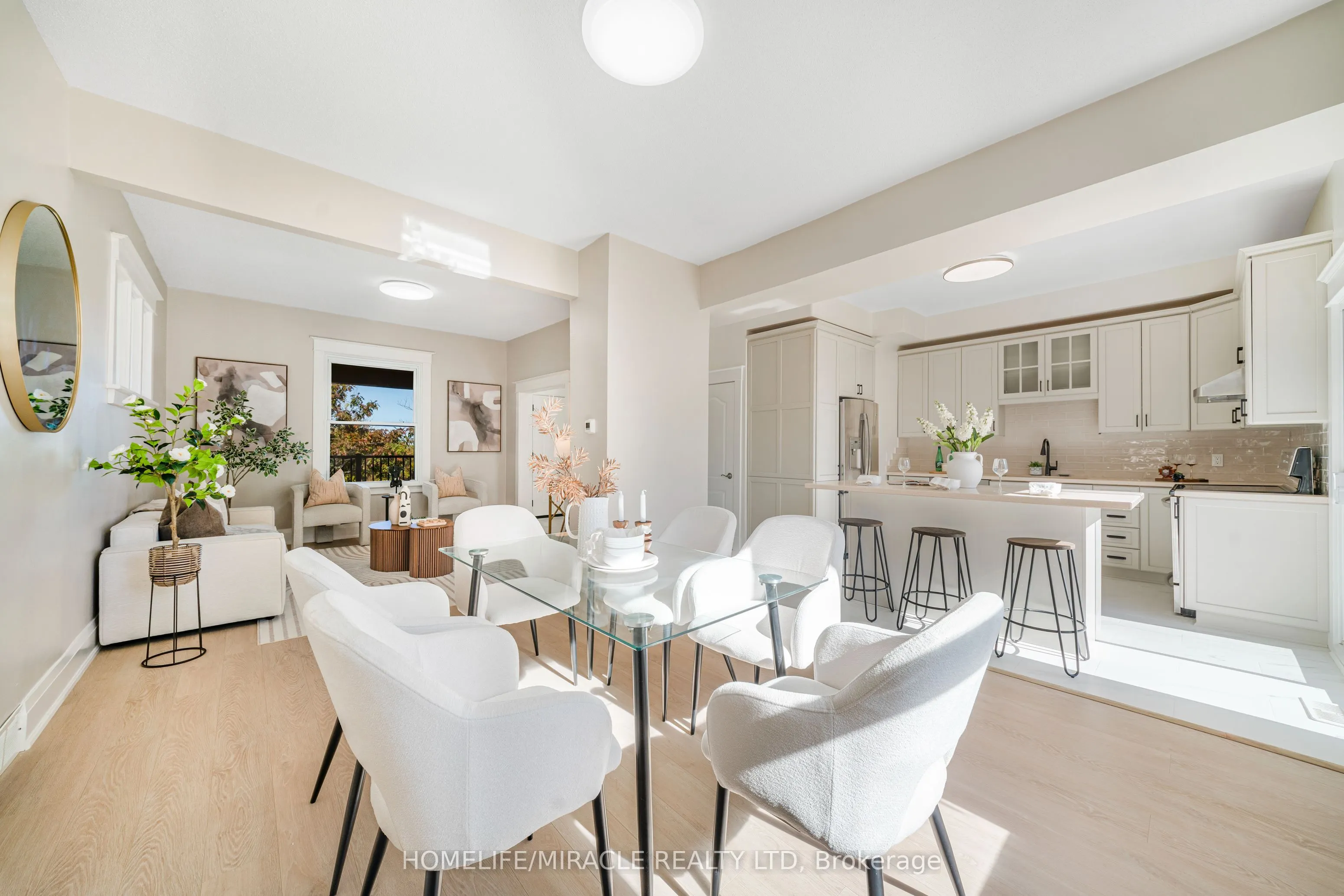 323 Queenston Road