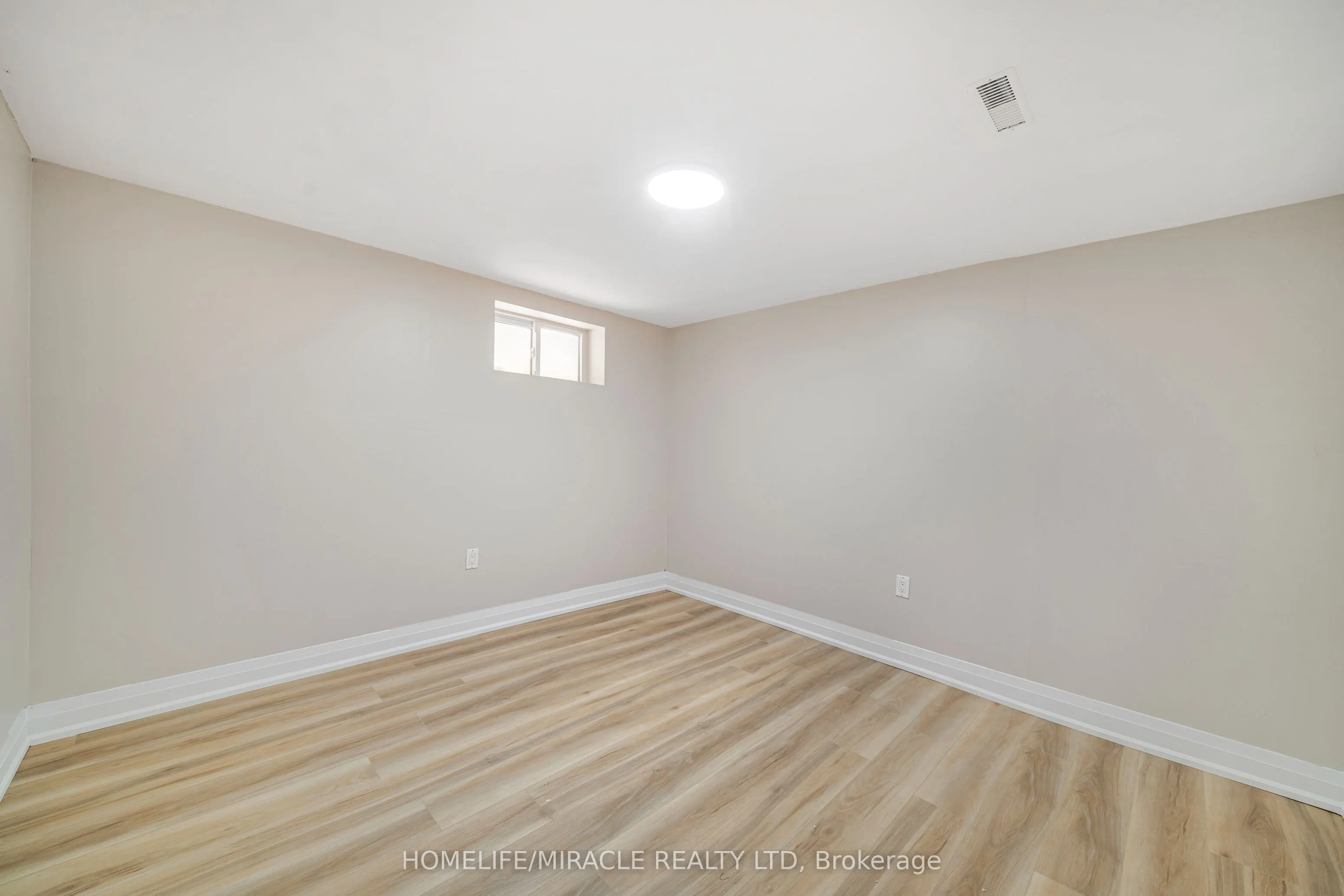 323 Queenston Road