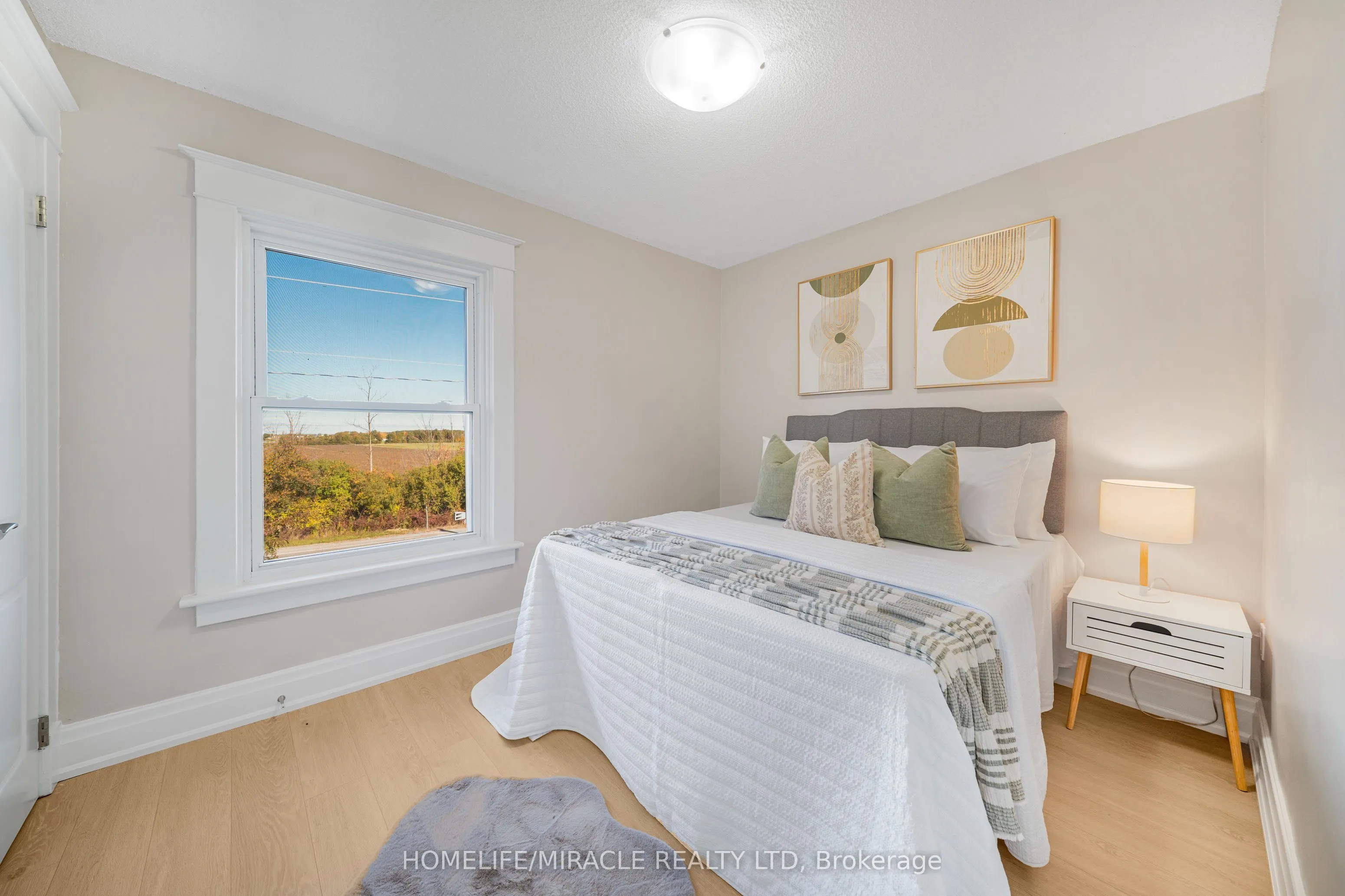 323 Queenston Road