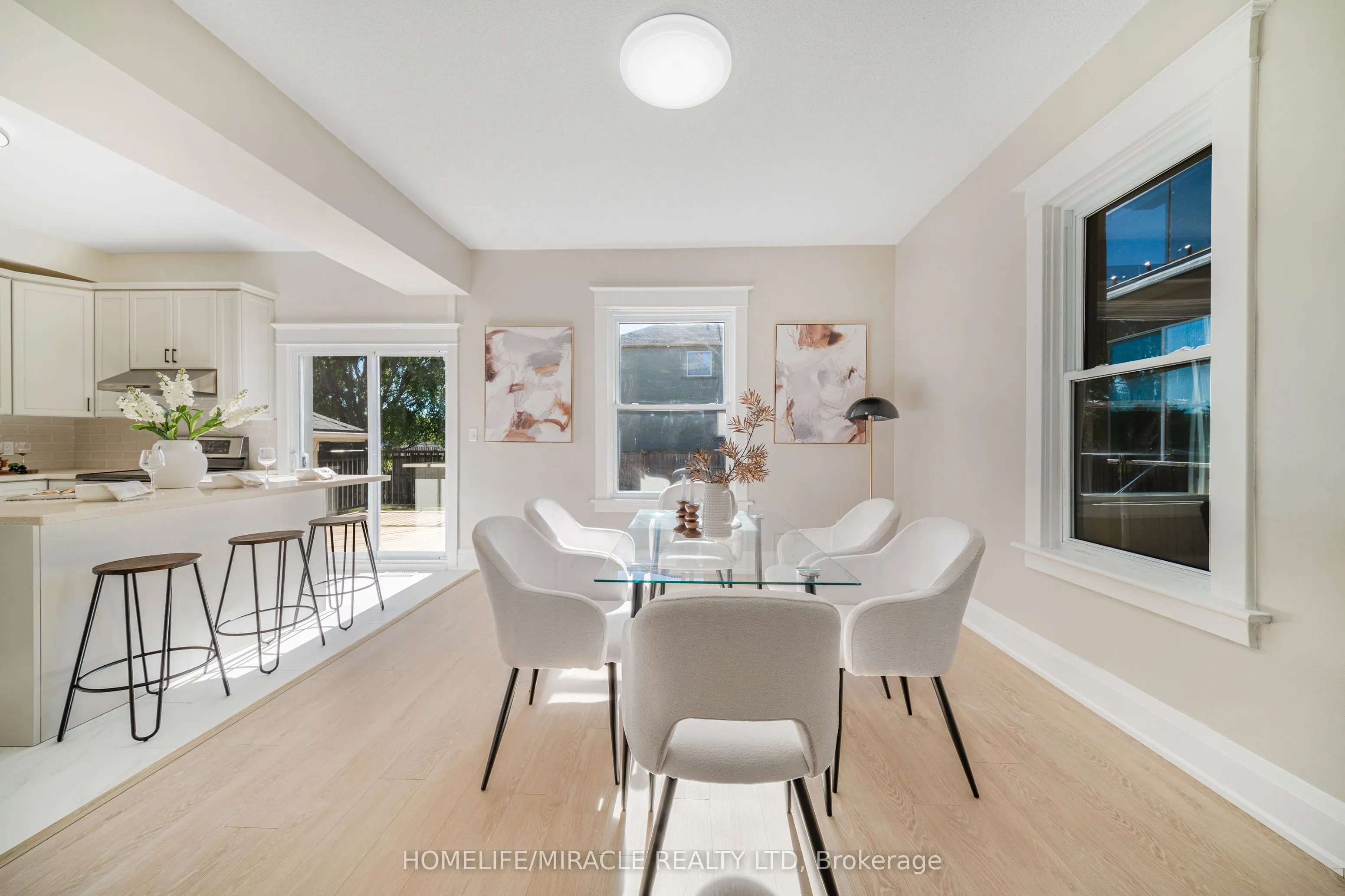 323 Queenston Road
