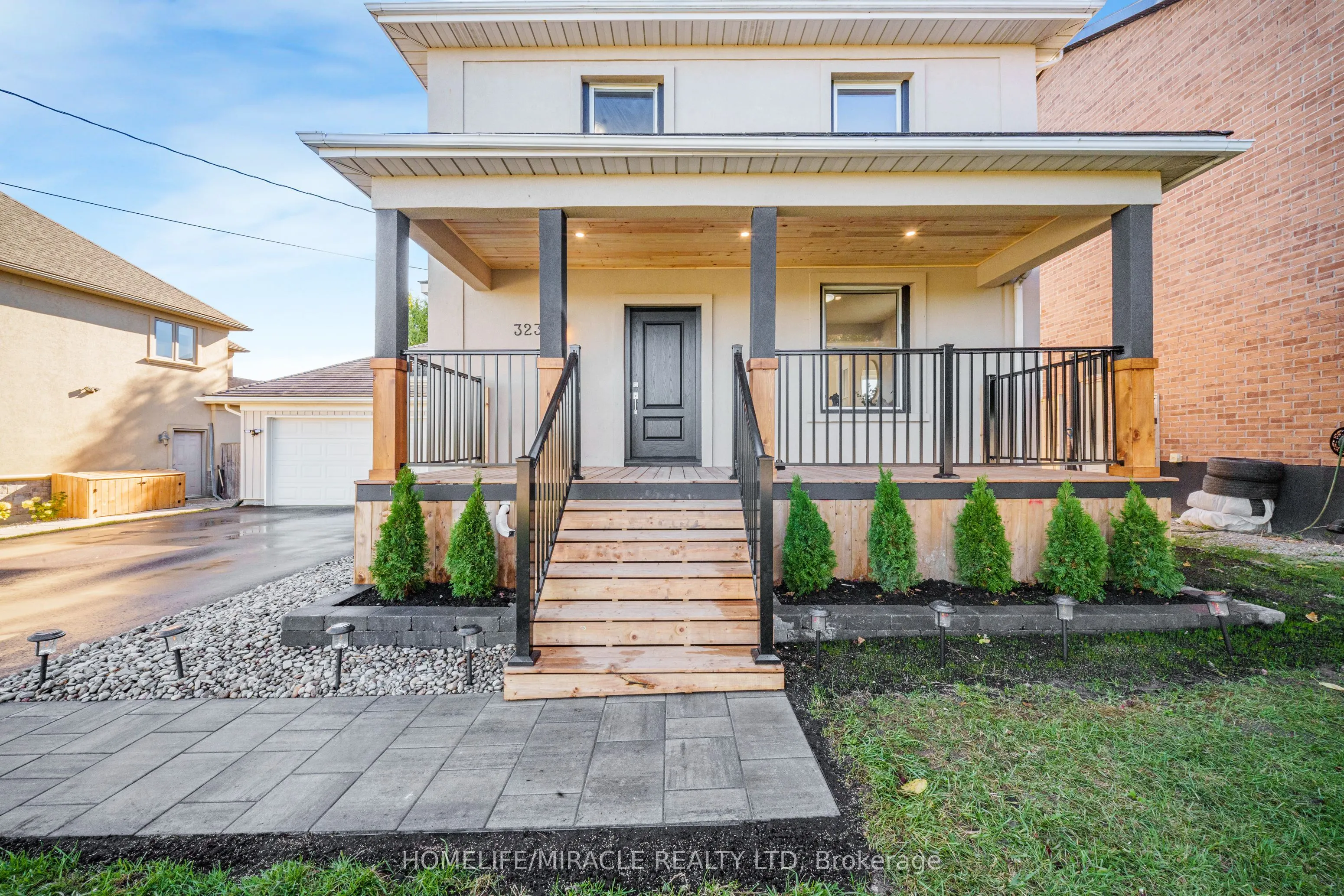 323 Queenston Road