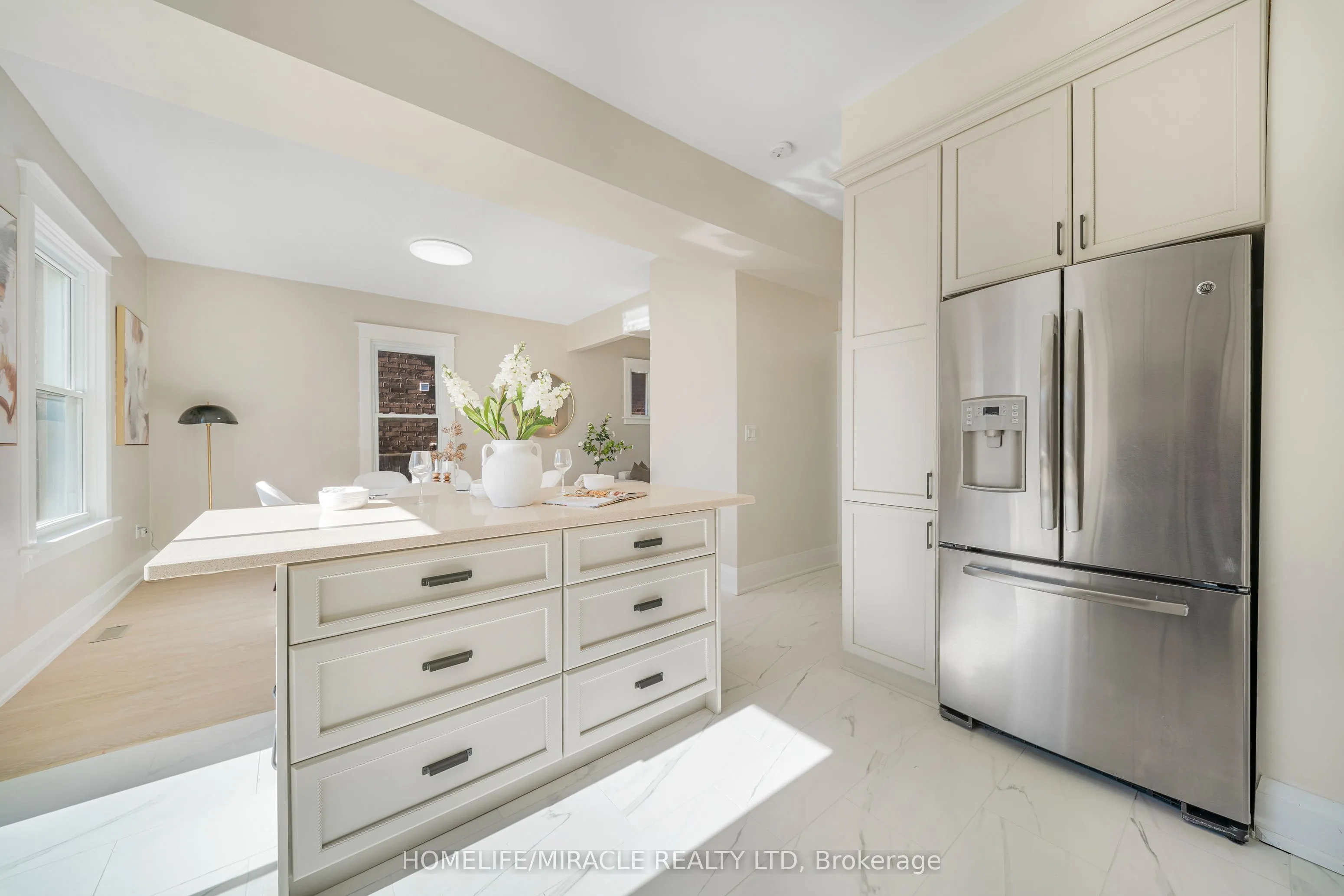 323 Queenston Road