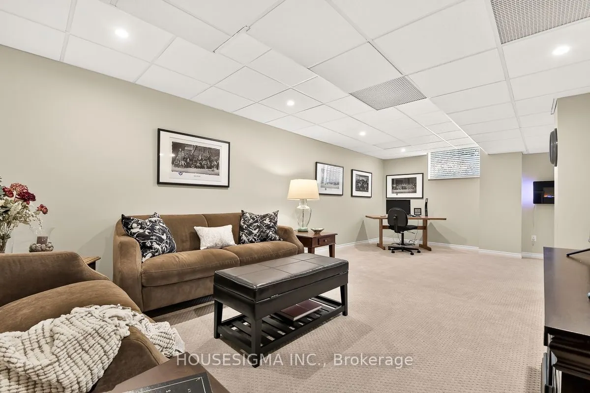 798 Greenly Drive