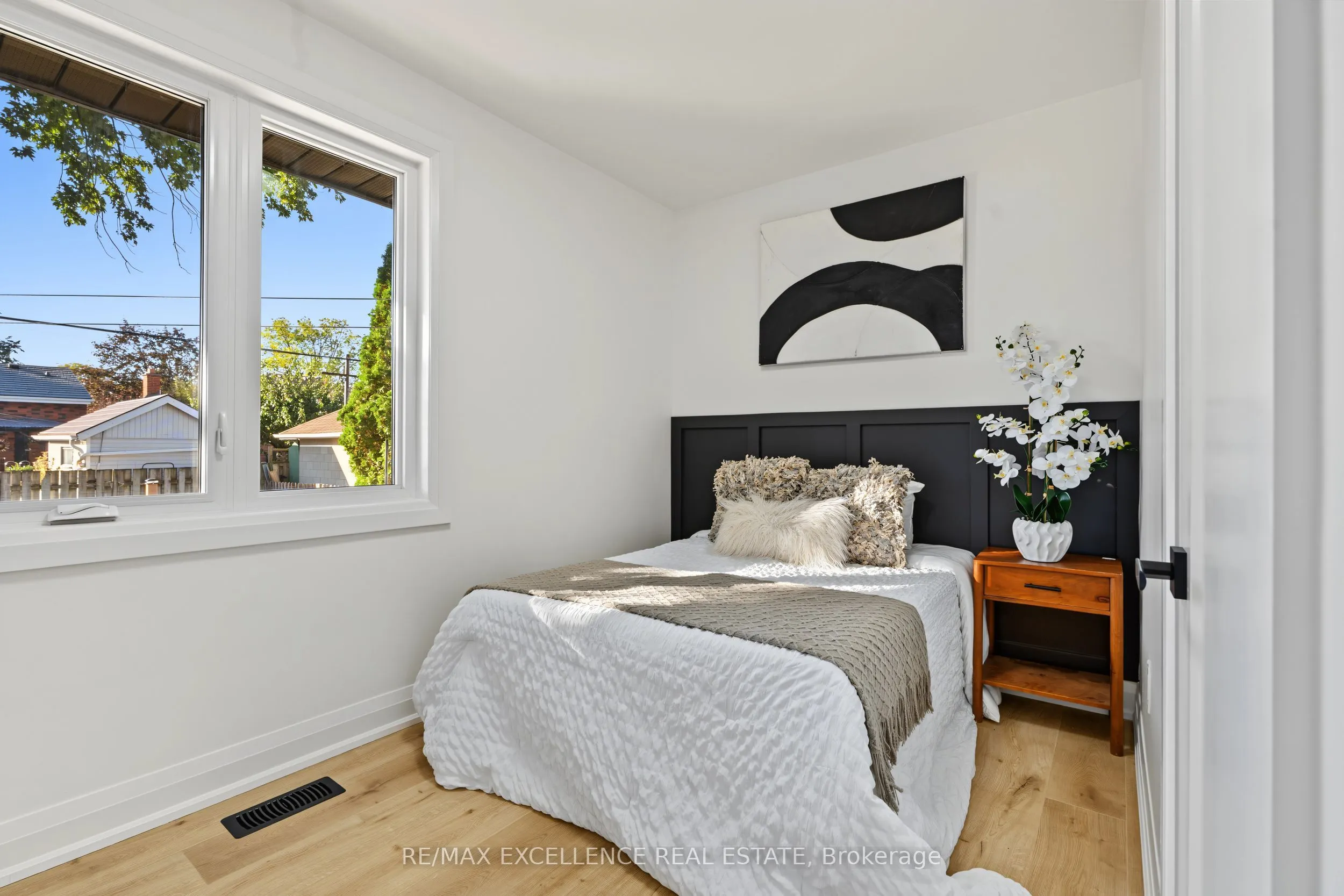 98 Wise Crescent