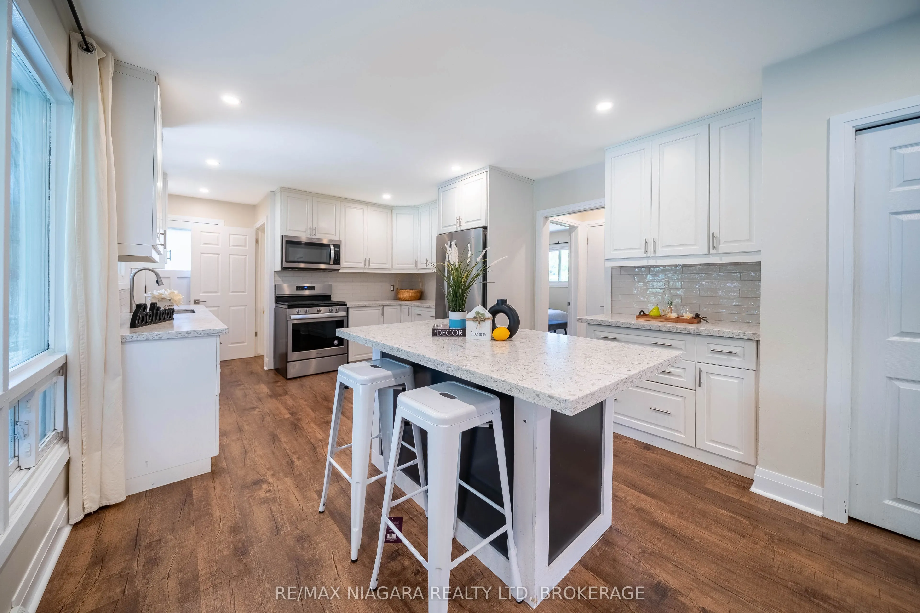 15 Springbank Drive