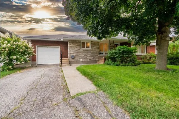 15 Springbank Drive