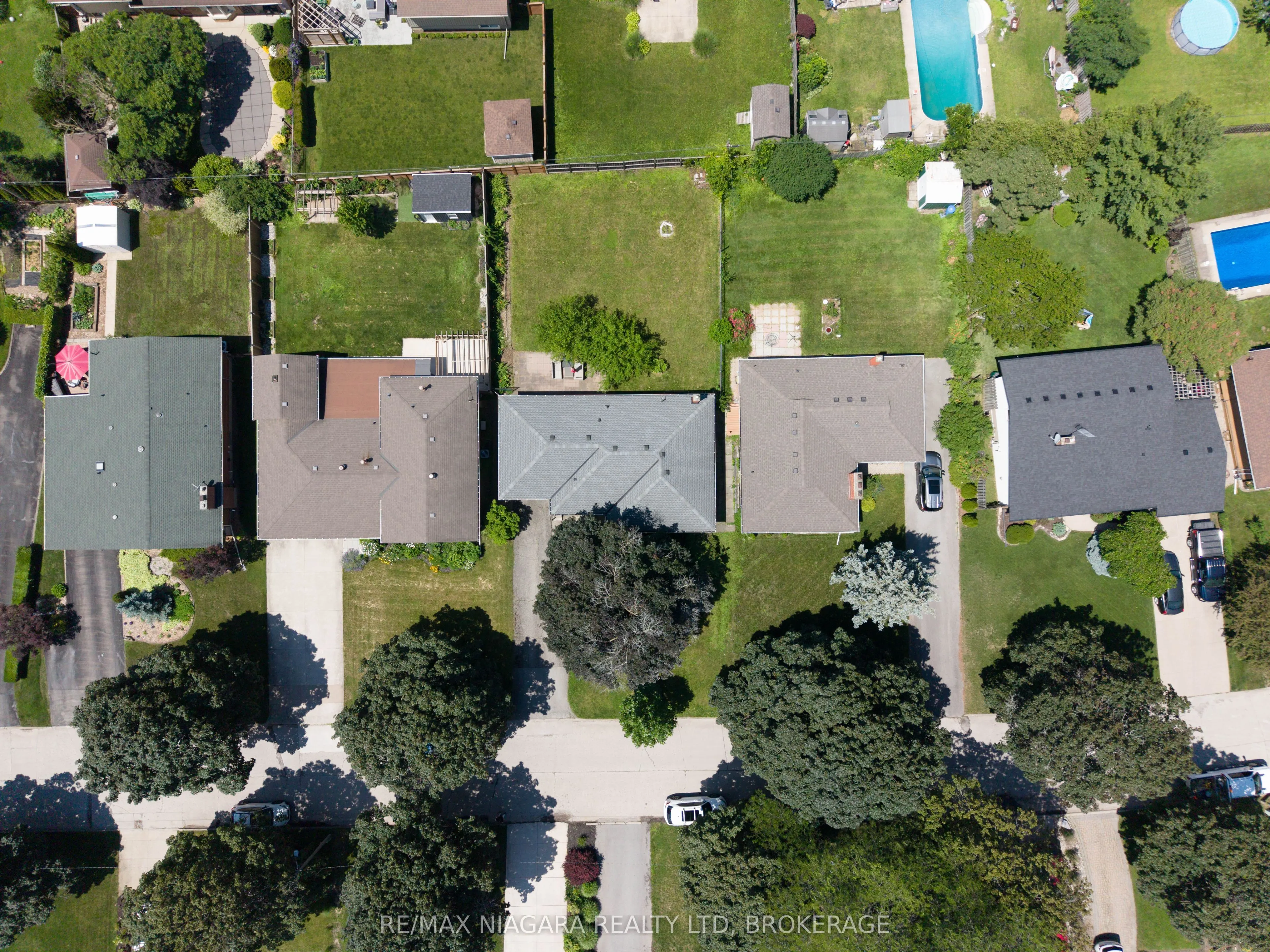 15 Springbank Drive