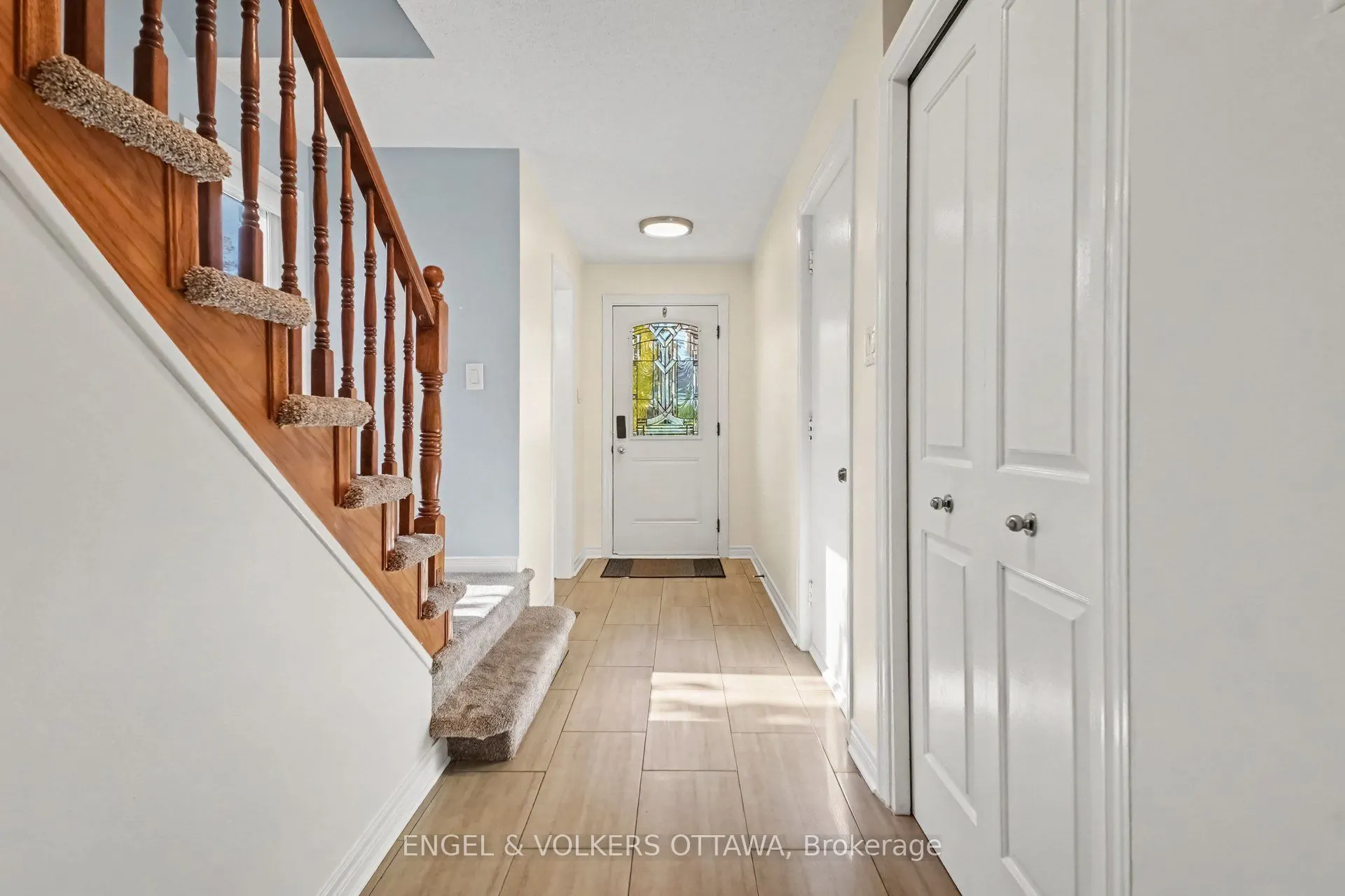 29 Woodbury Crescent