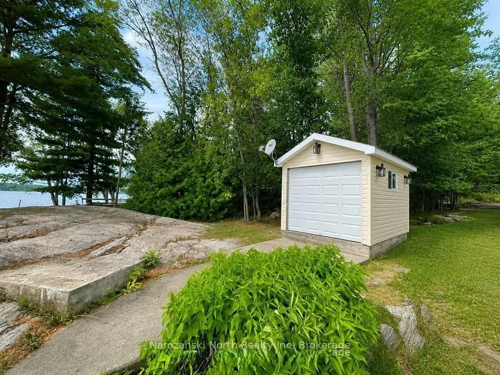 151 B Avenue Du Lac Avenue