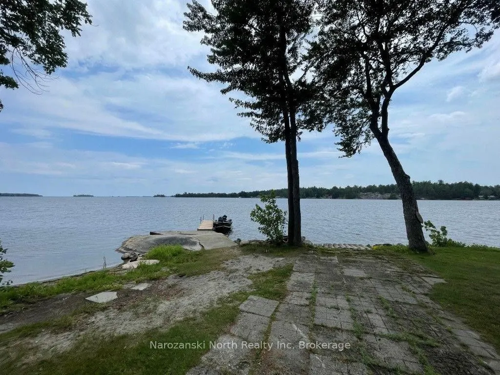 151 B Avenue Du Lac Avenue