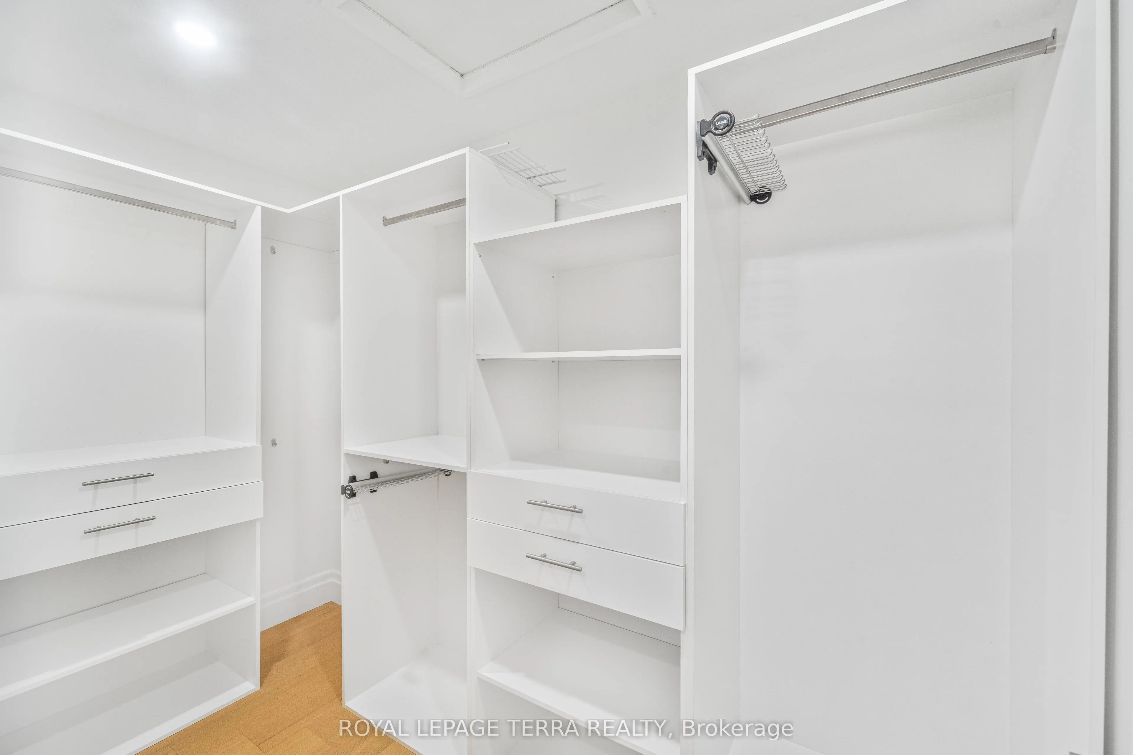 35 Whistler Street
