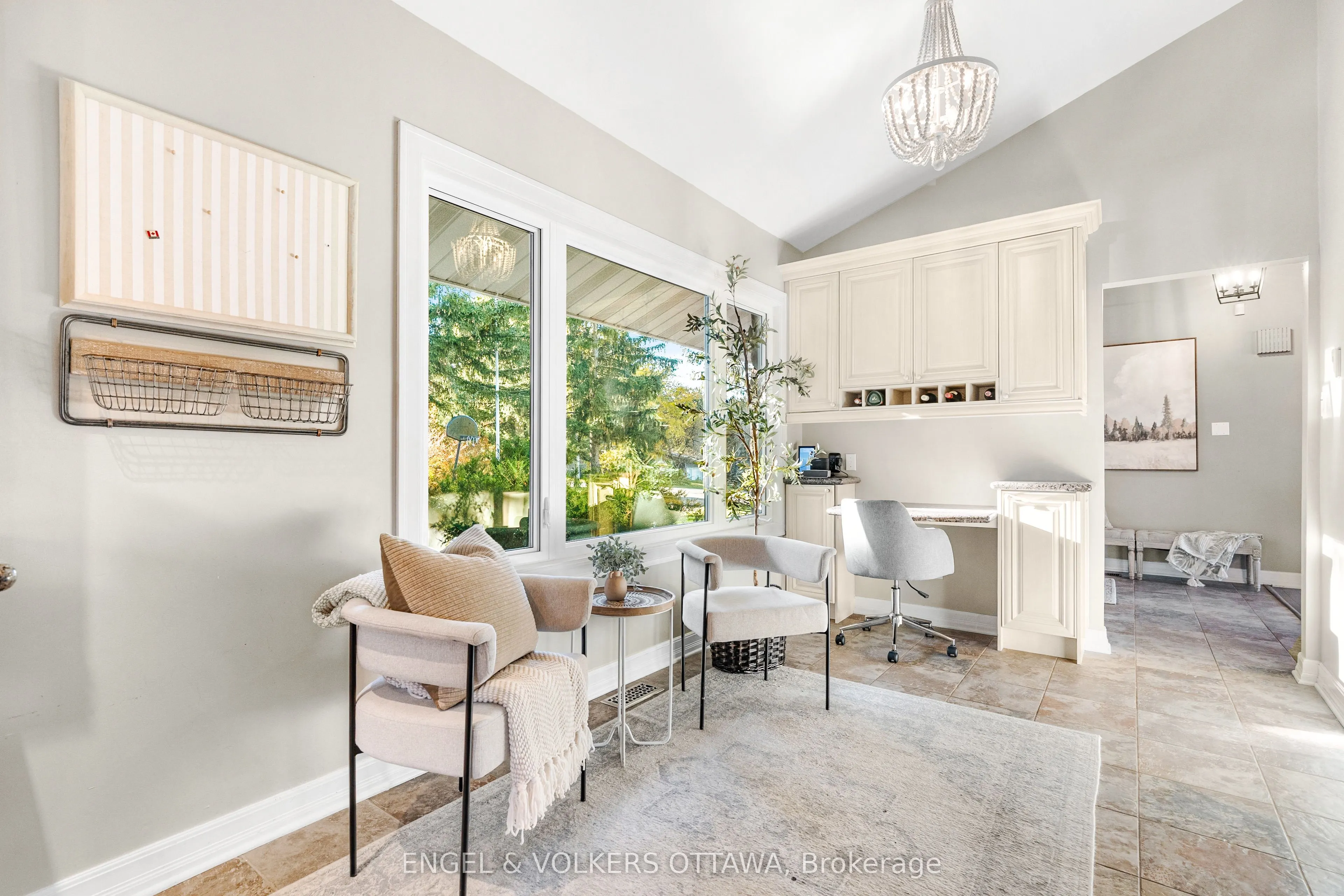 1073 Island View Drive