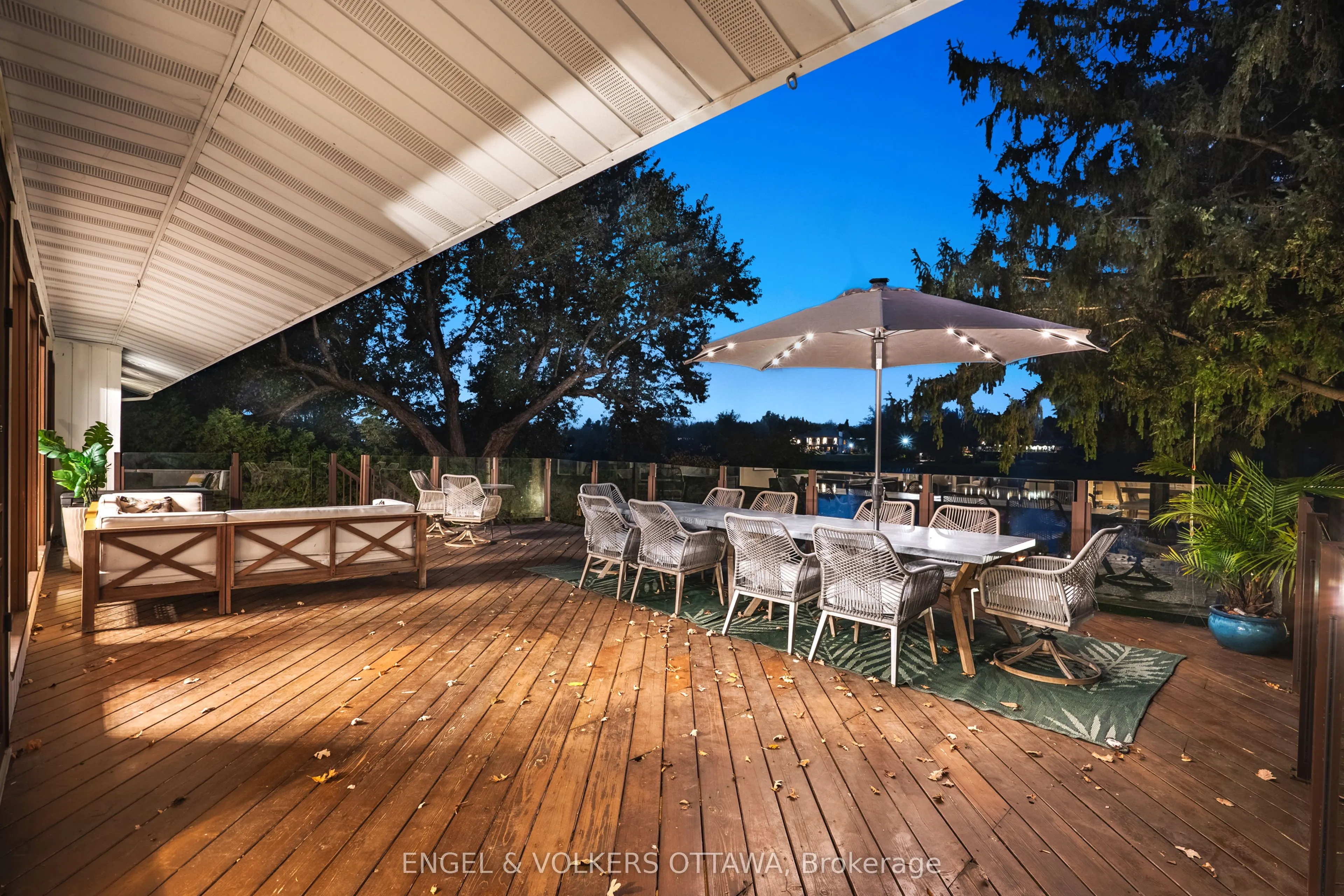 1073 Island View Drive