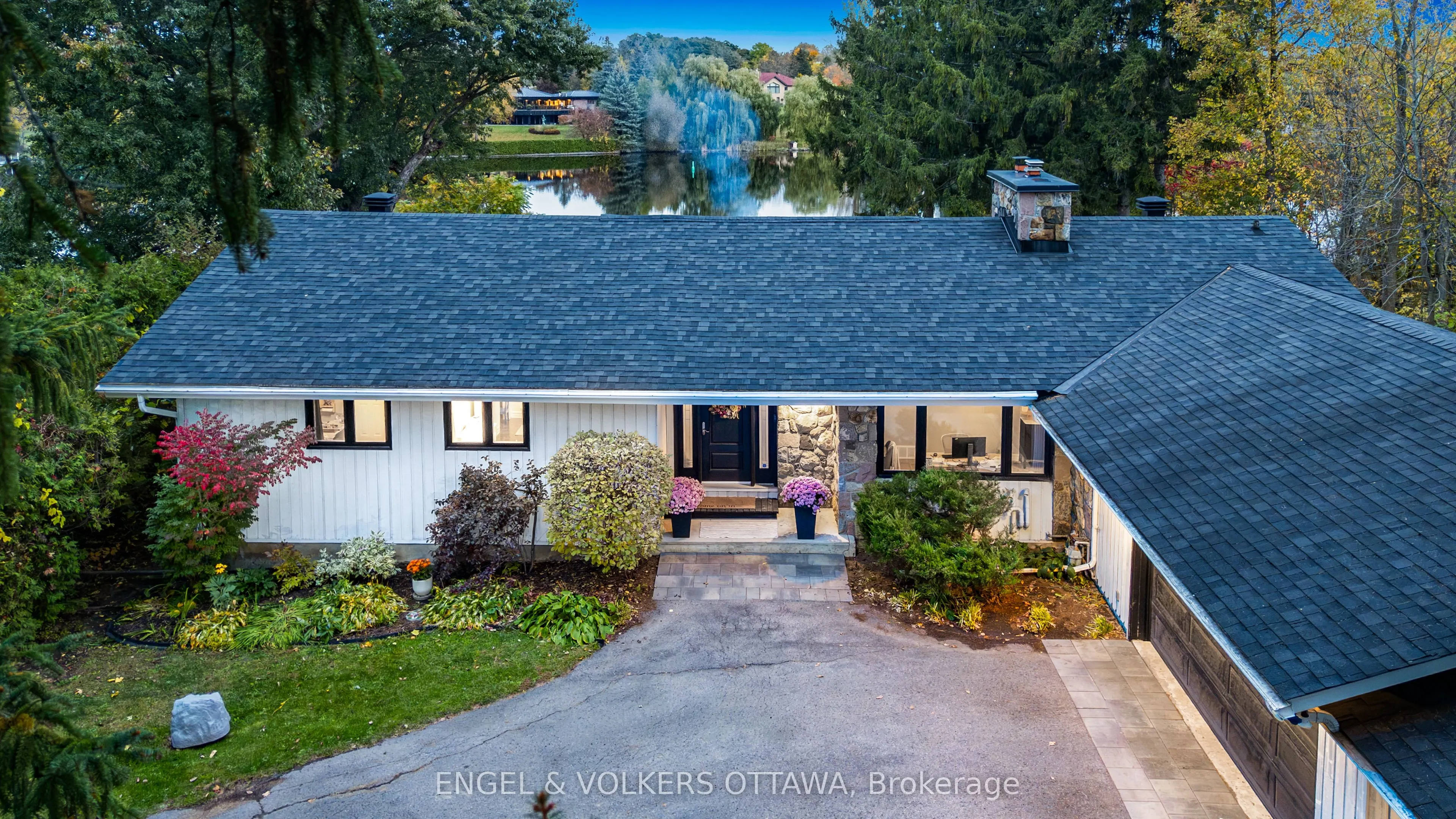 1073 Island View Drive