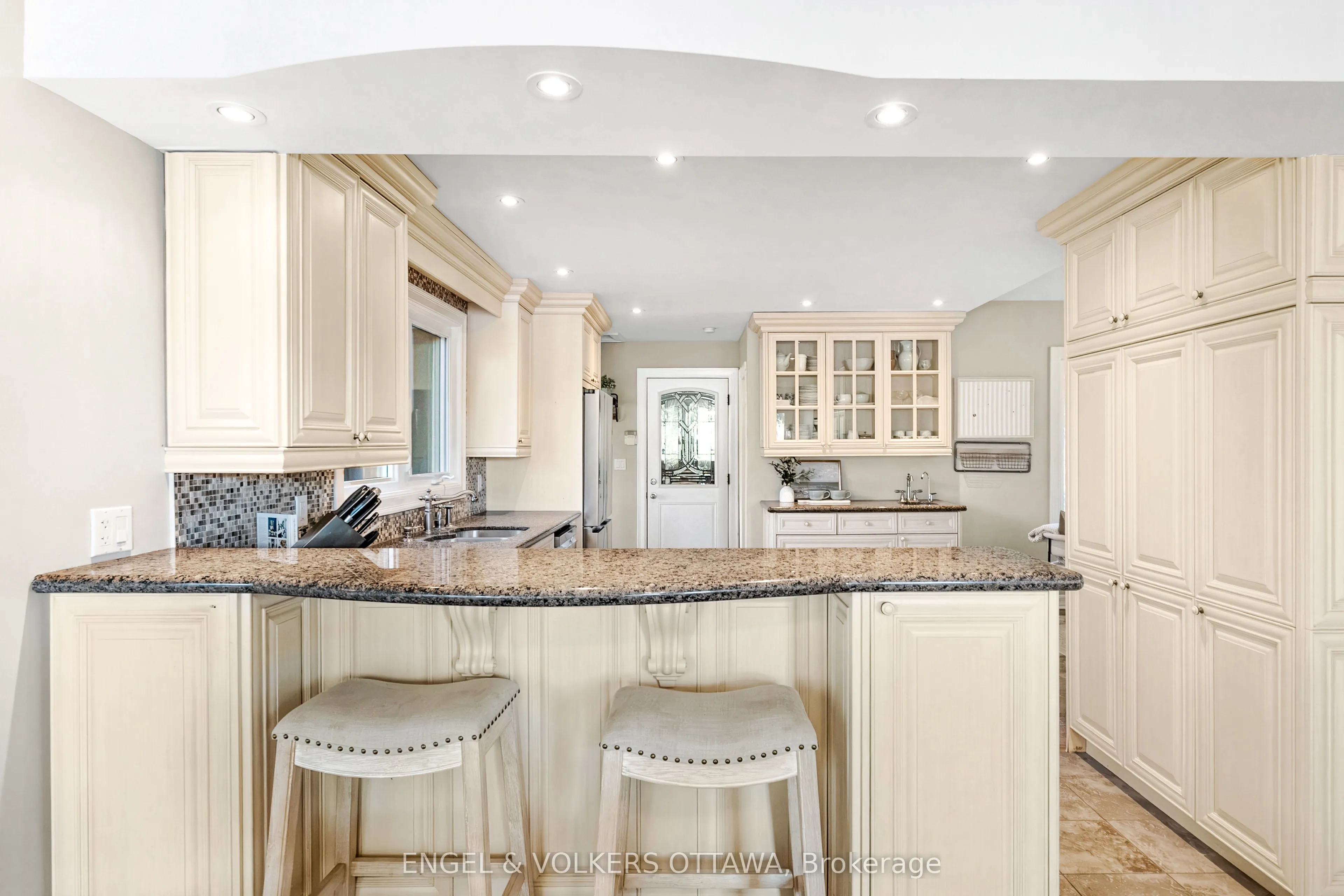 1073 Island View Drive