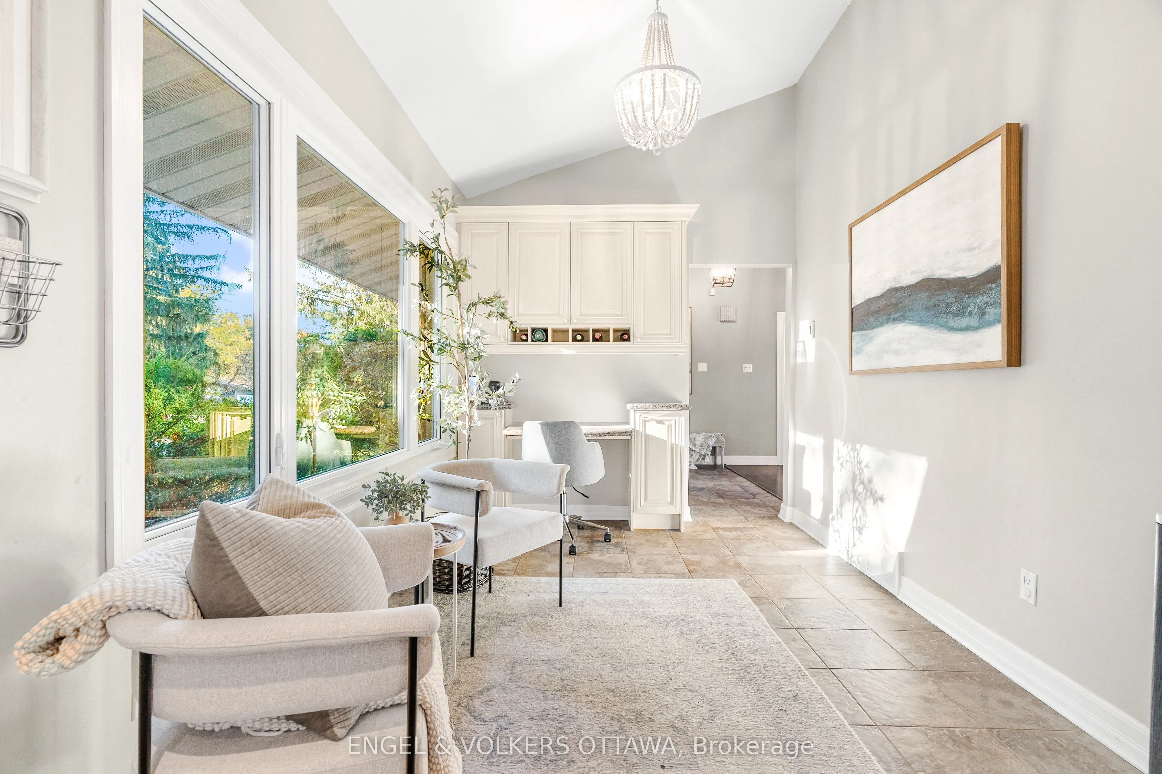 1073 Island View Drive