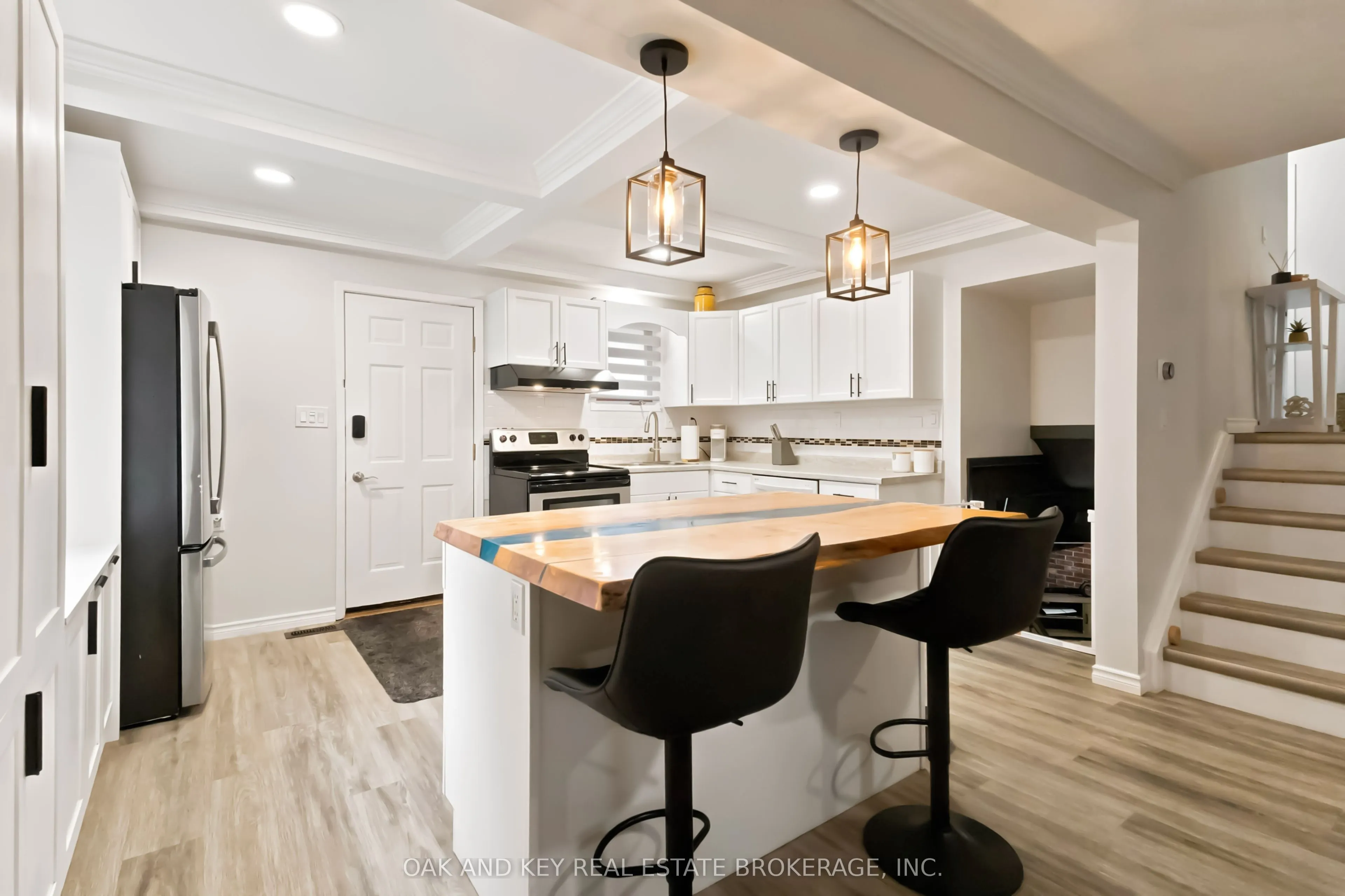1 Vanier Place