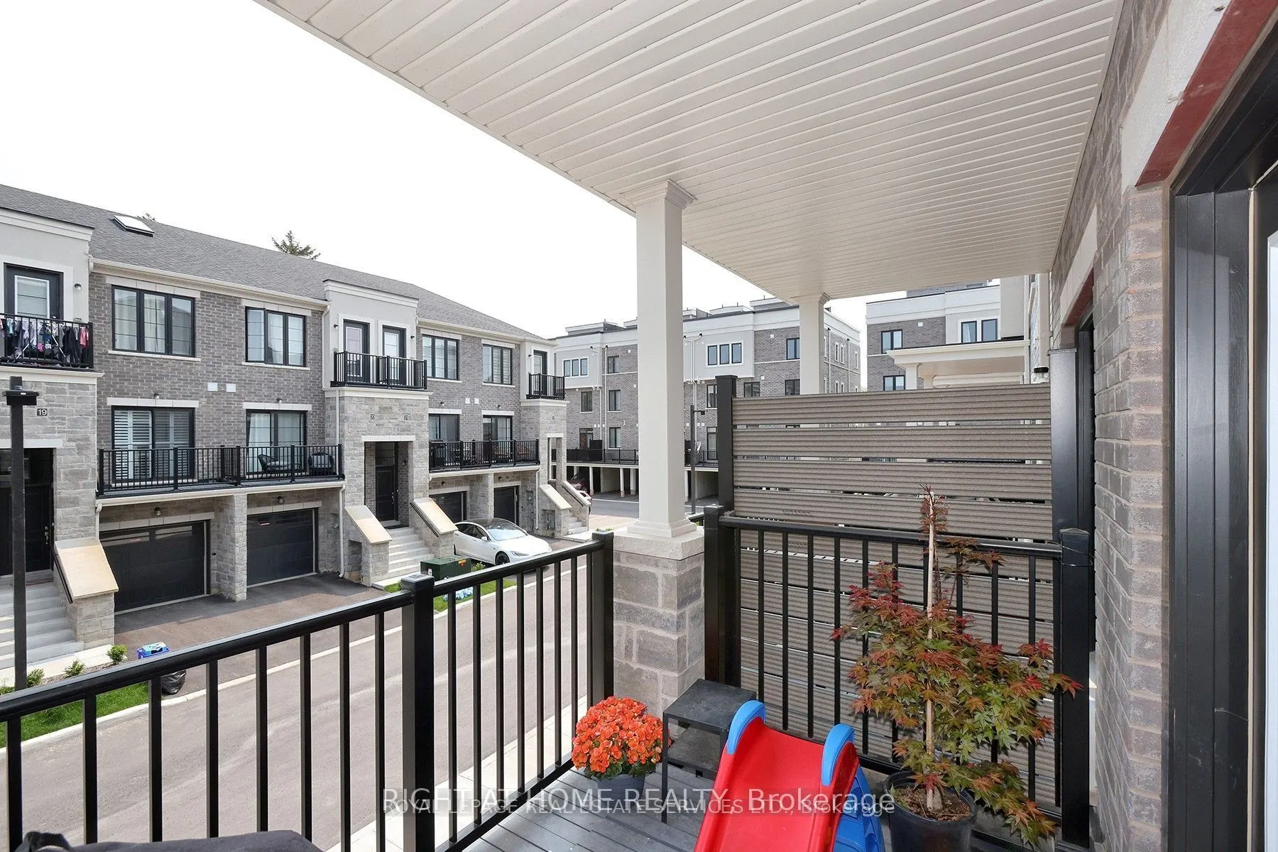 383 Dundas Street E #40