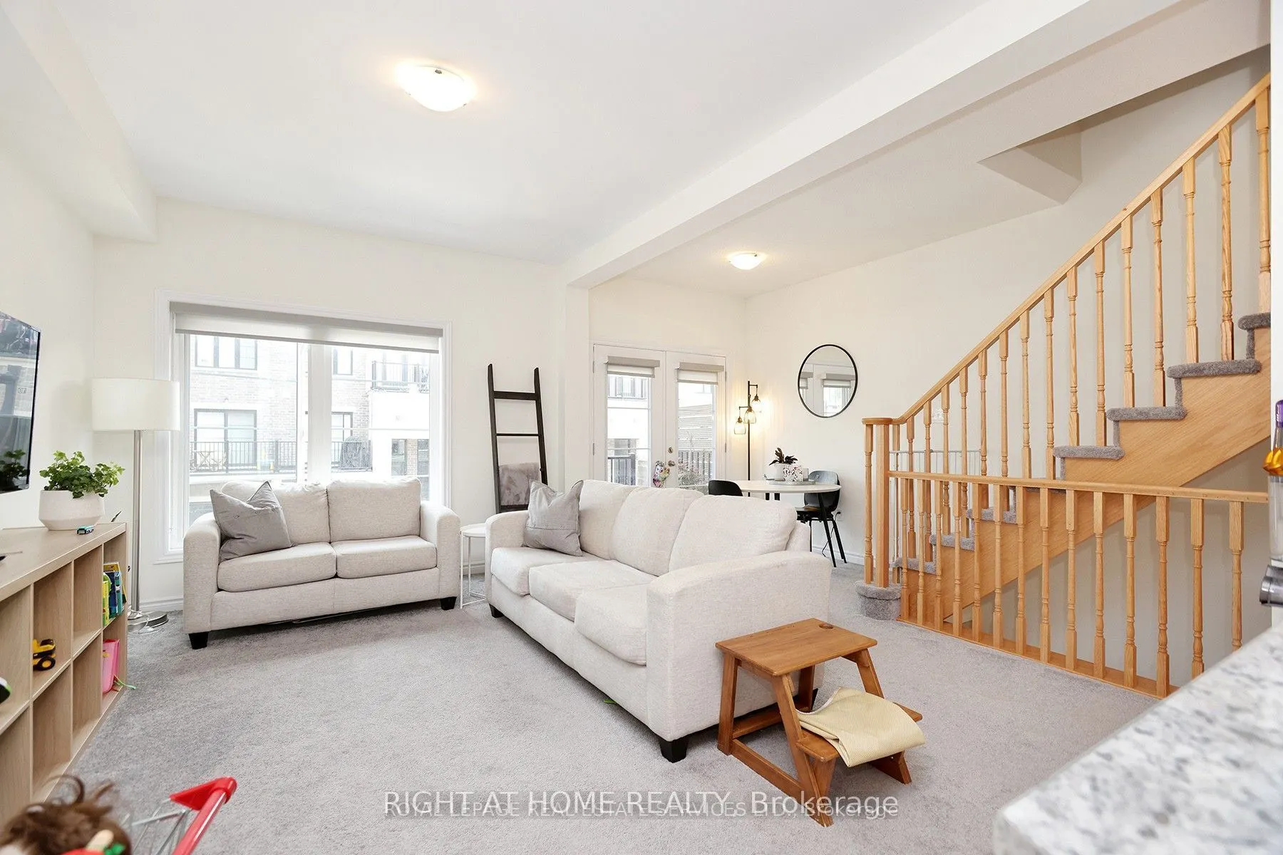 383 Dundas Street E #40