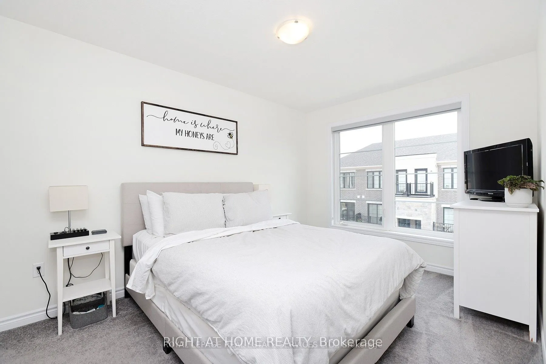 383 Dundas Street E #40
