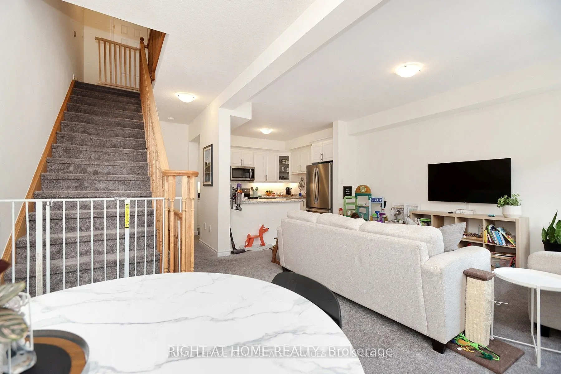 383 Dundas Street E #40