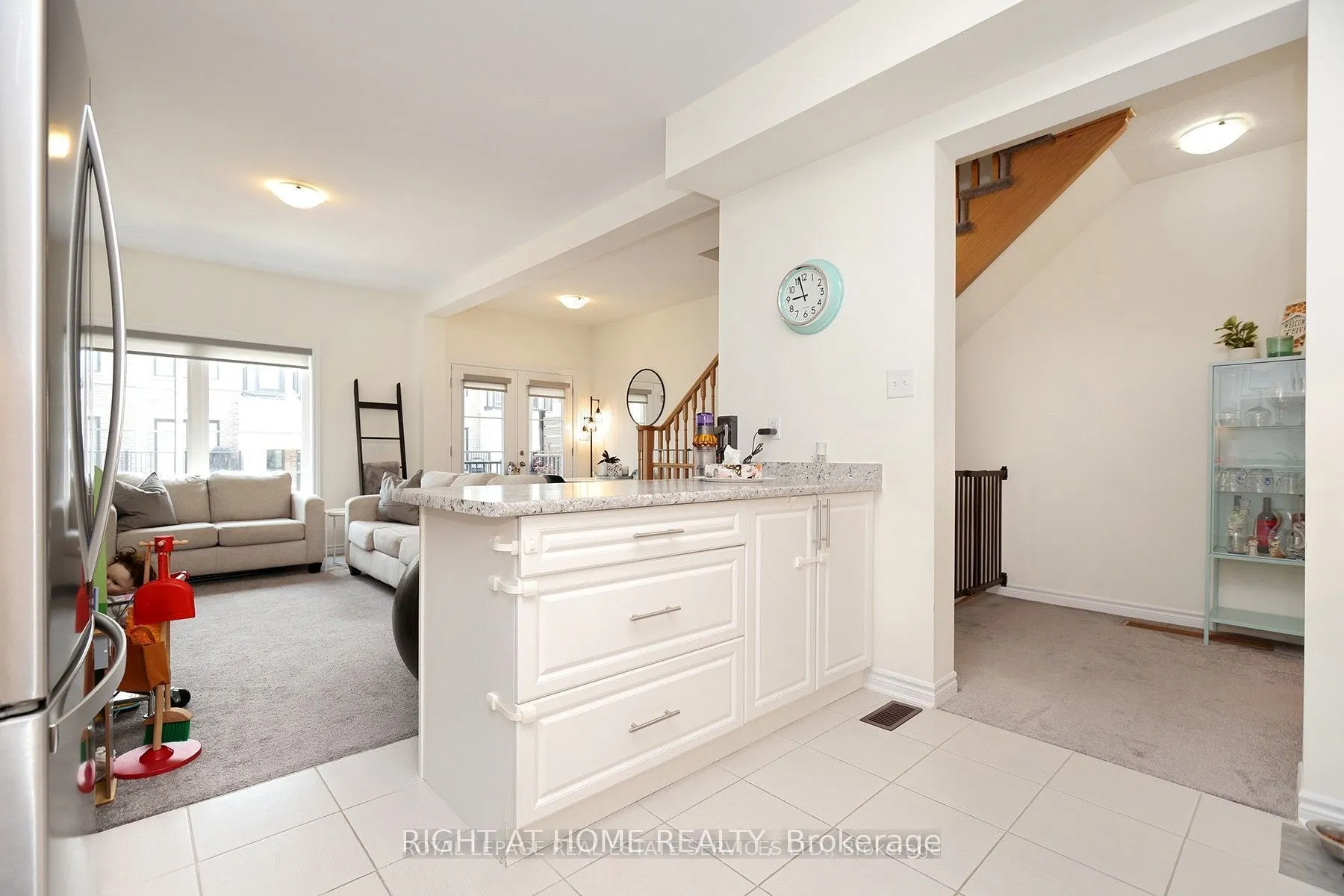 383 Dundas Street E #40