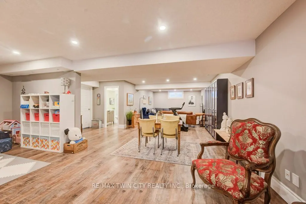 27 Coral Gables Crescent