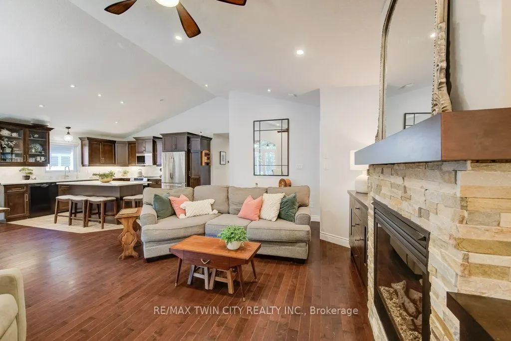 27 Coral Gables Crescent